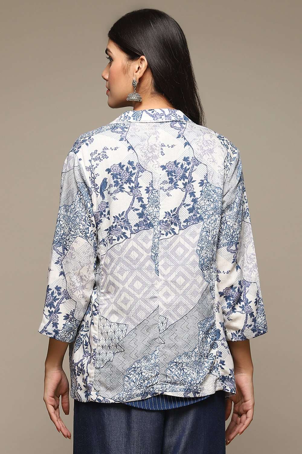 Marble White Rayon Printed Jacket image number 4