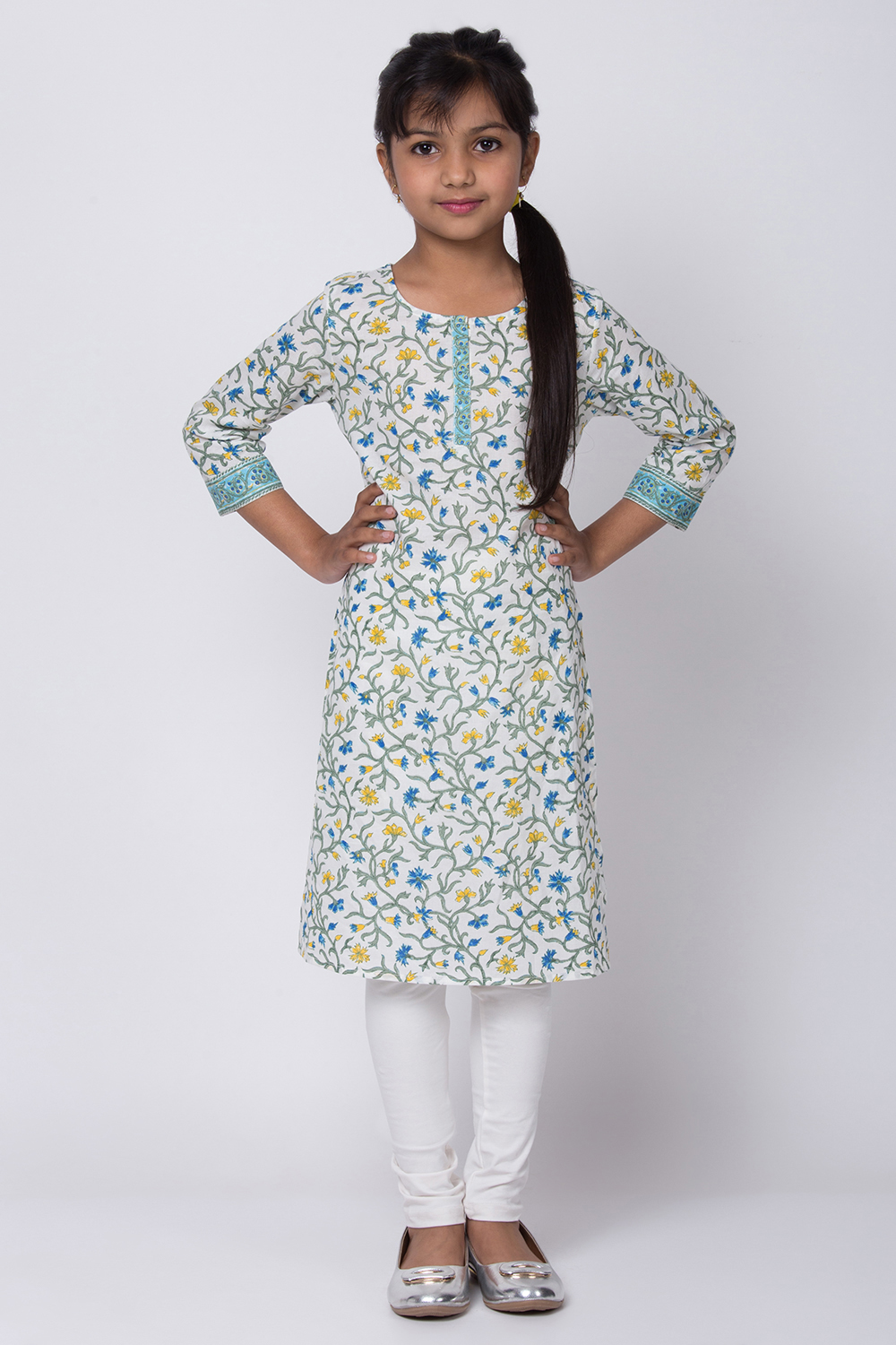 White Cotton Straight Kurta Churidar Suit Set image number 0