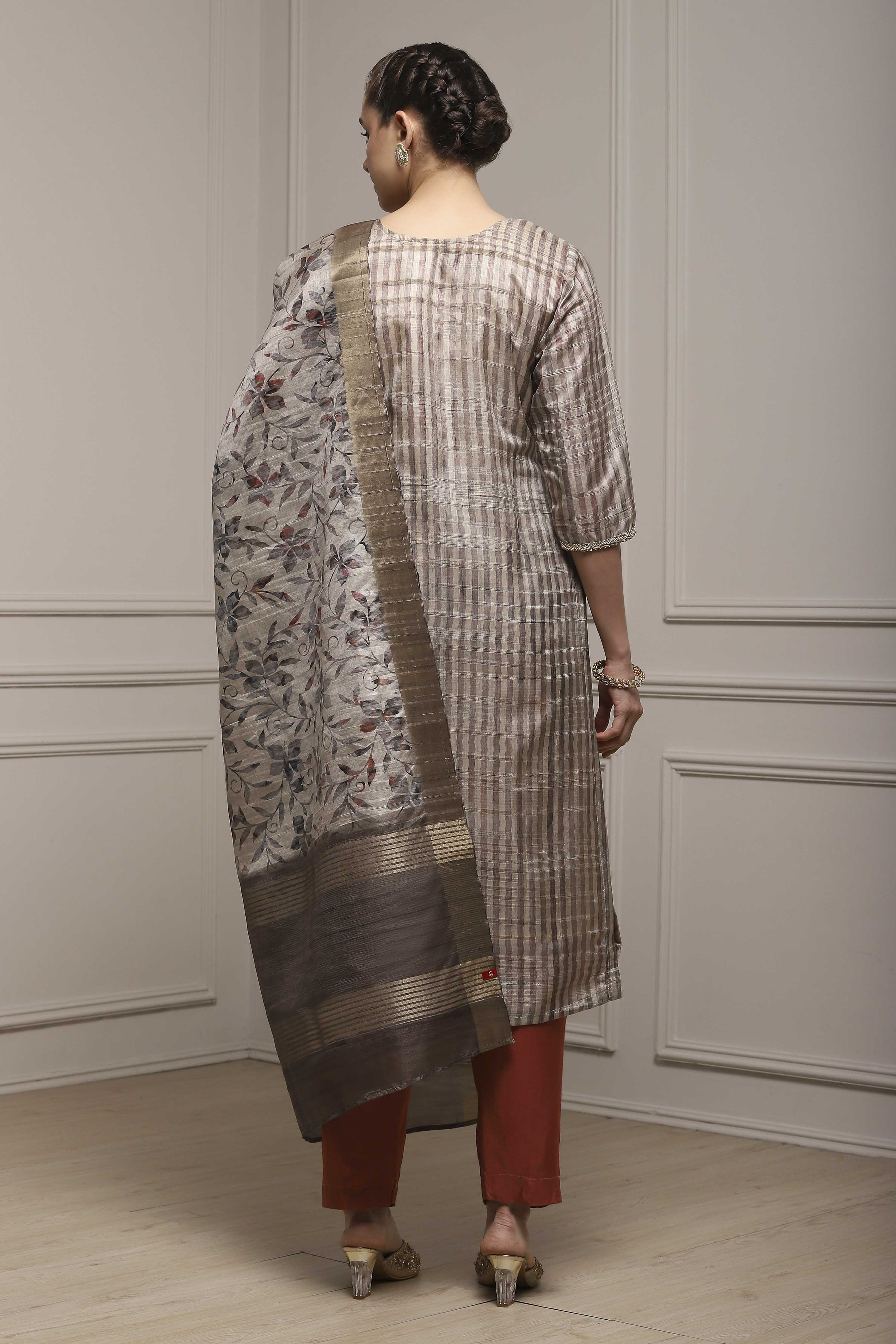 Green Silk Blend Printed Unstitched Suit Set image number 5