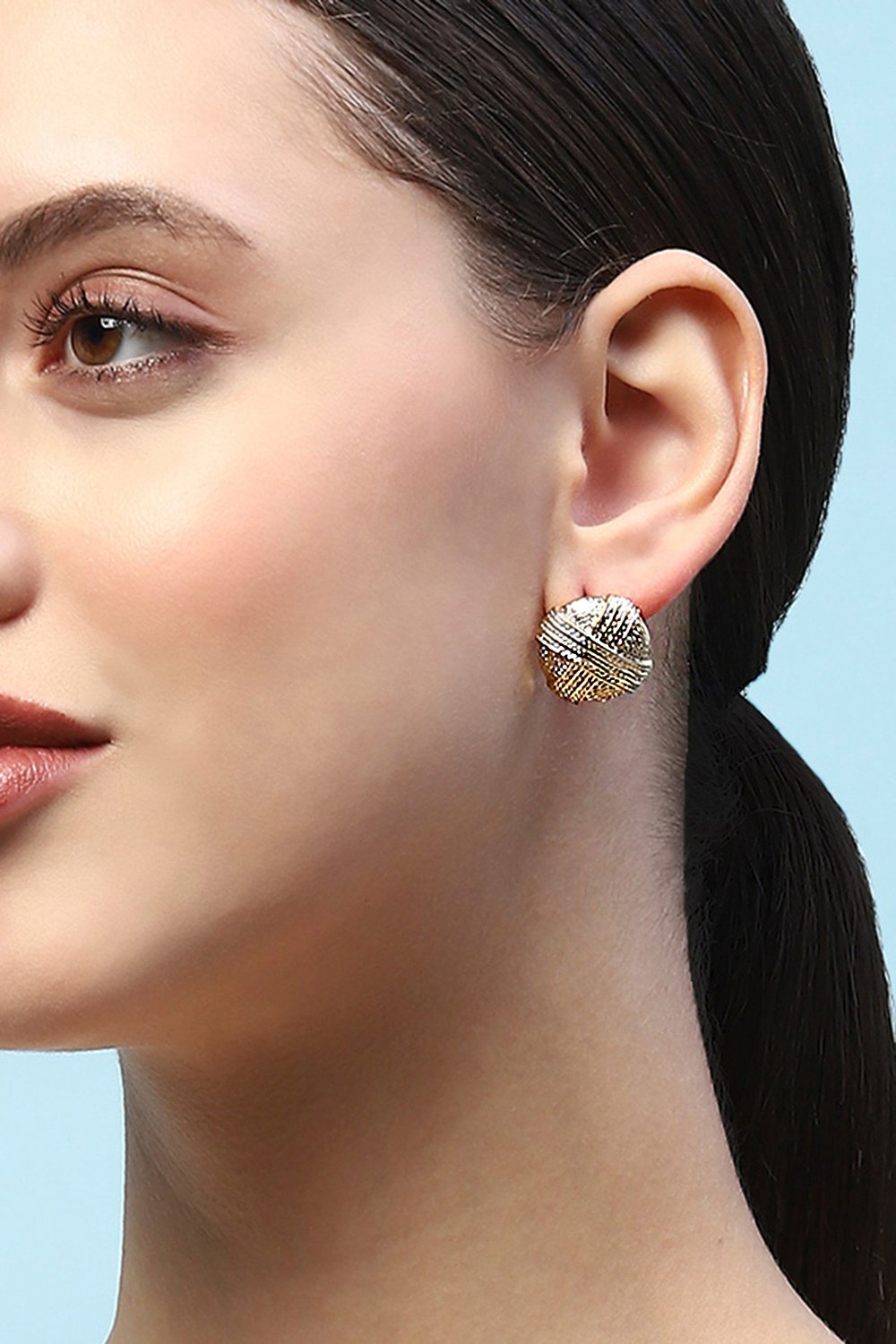 Gold-Toned Everyday Contemporary Studs image number 3