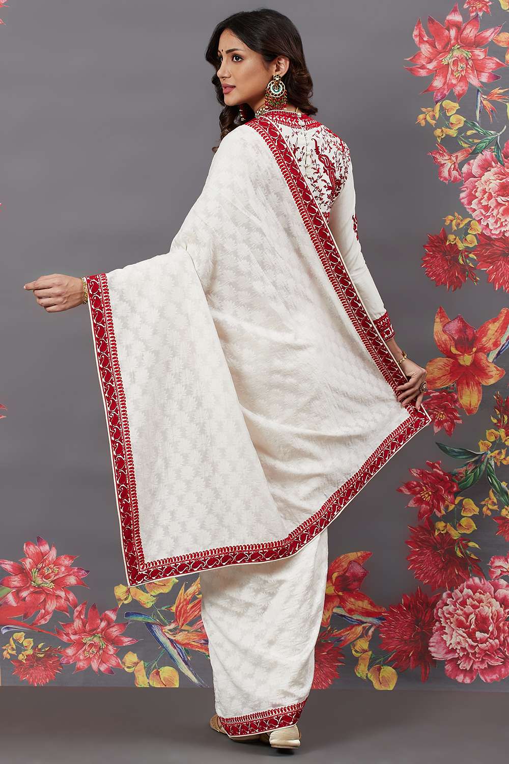 Rohit Bal Off White Chanderi Silk Solid Saree With Blouse image number 4