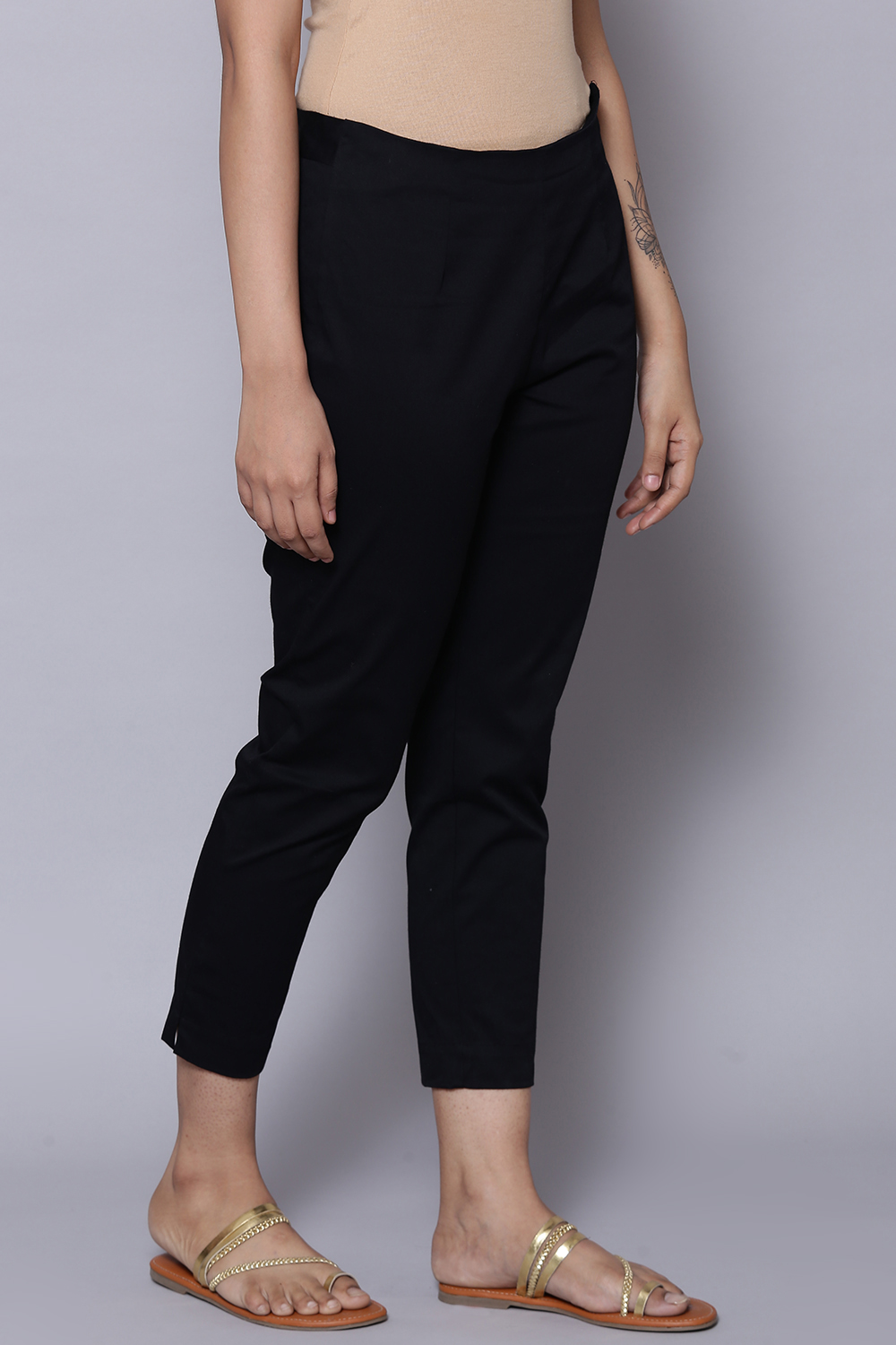 Black cotton lycra Pants image number 2