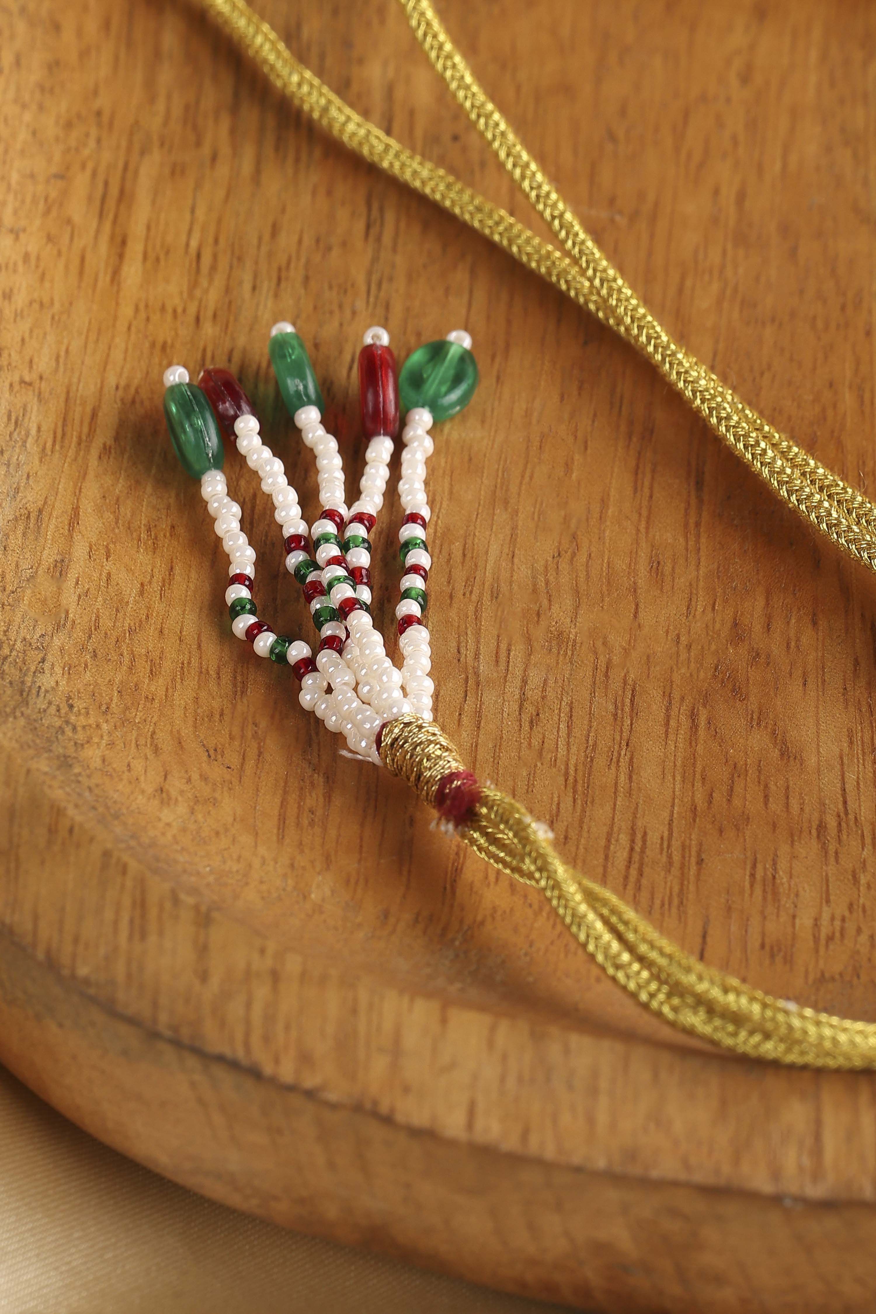 White Stone Necklace Set image number 5