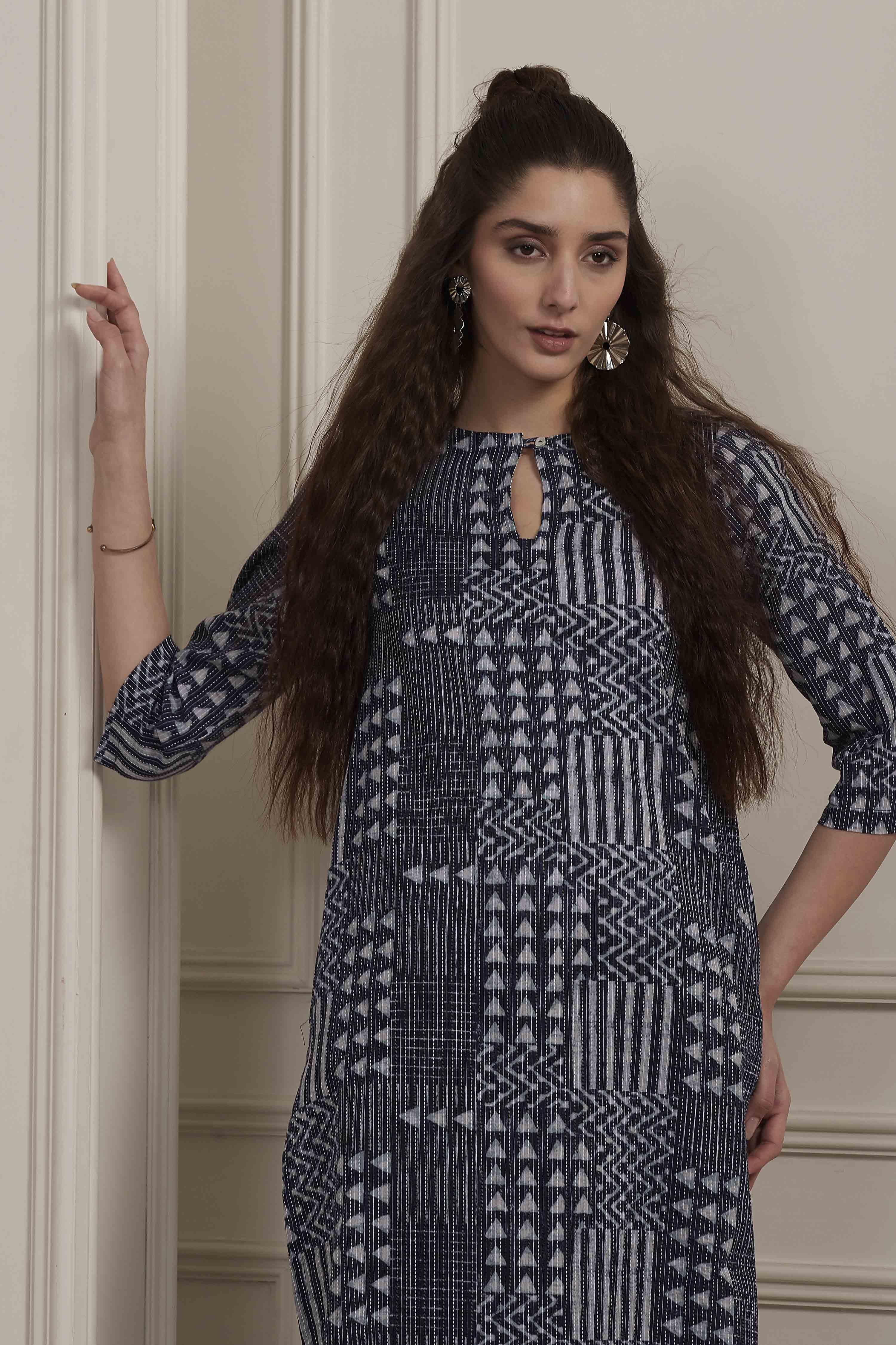 Blue Cotton Straight Kurta image number 6