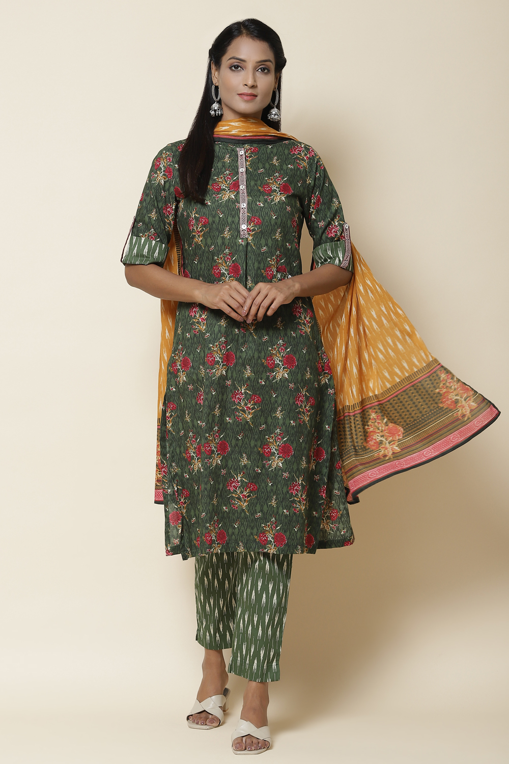 Dark Green Cotton Straight Kurta Slim Pant Suit Set image number 4