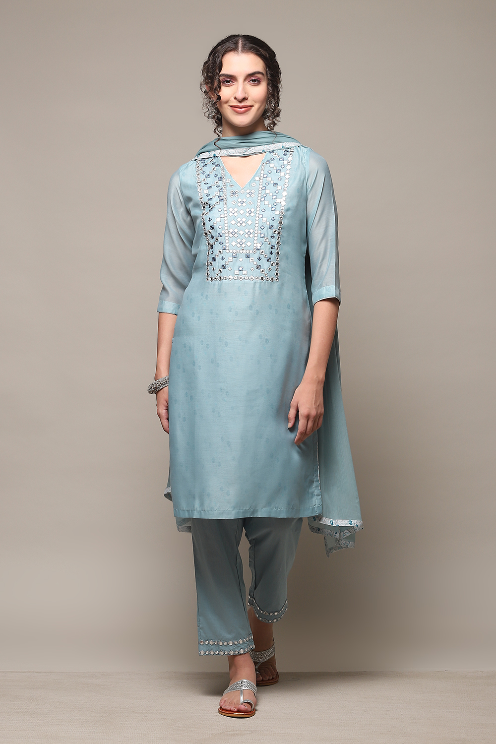 Off White Art Silk Straight Kurta Regular Pant Suit Set image number 7