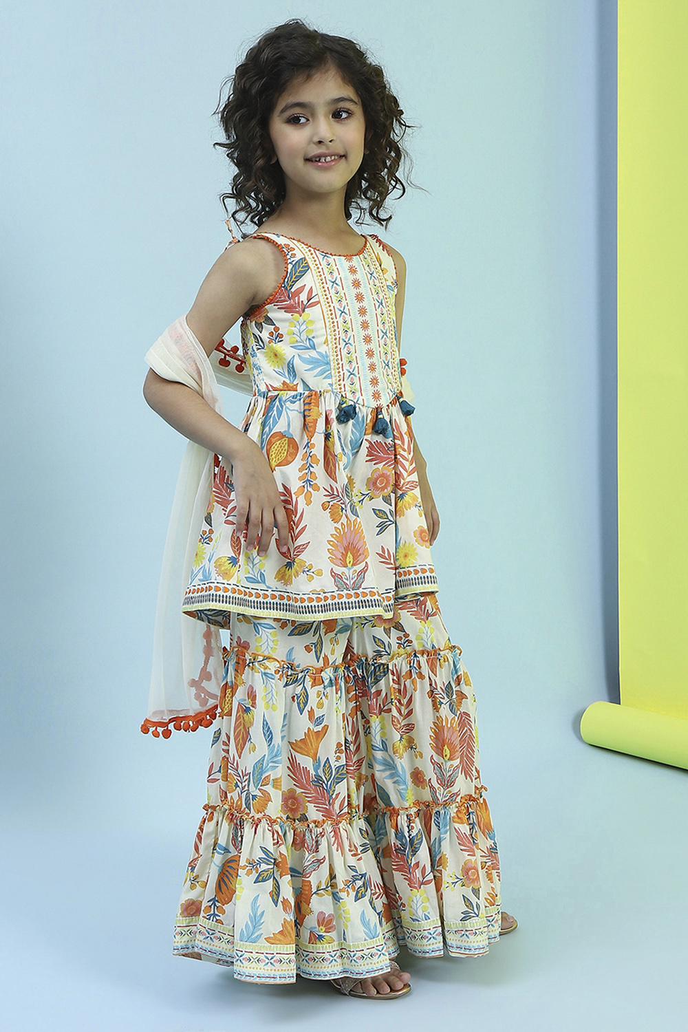 Multicolor Cotton Gathered Suit Set image number 5
