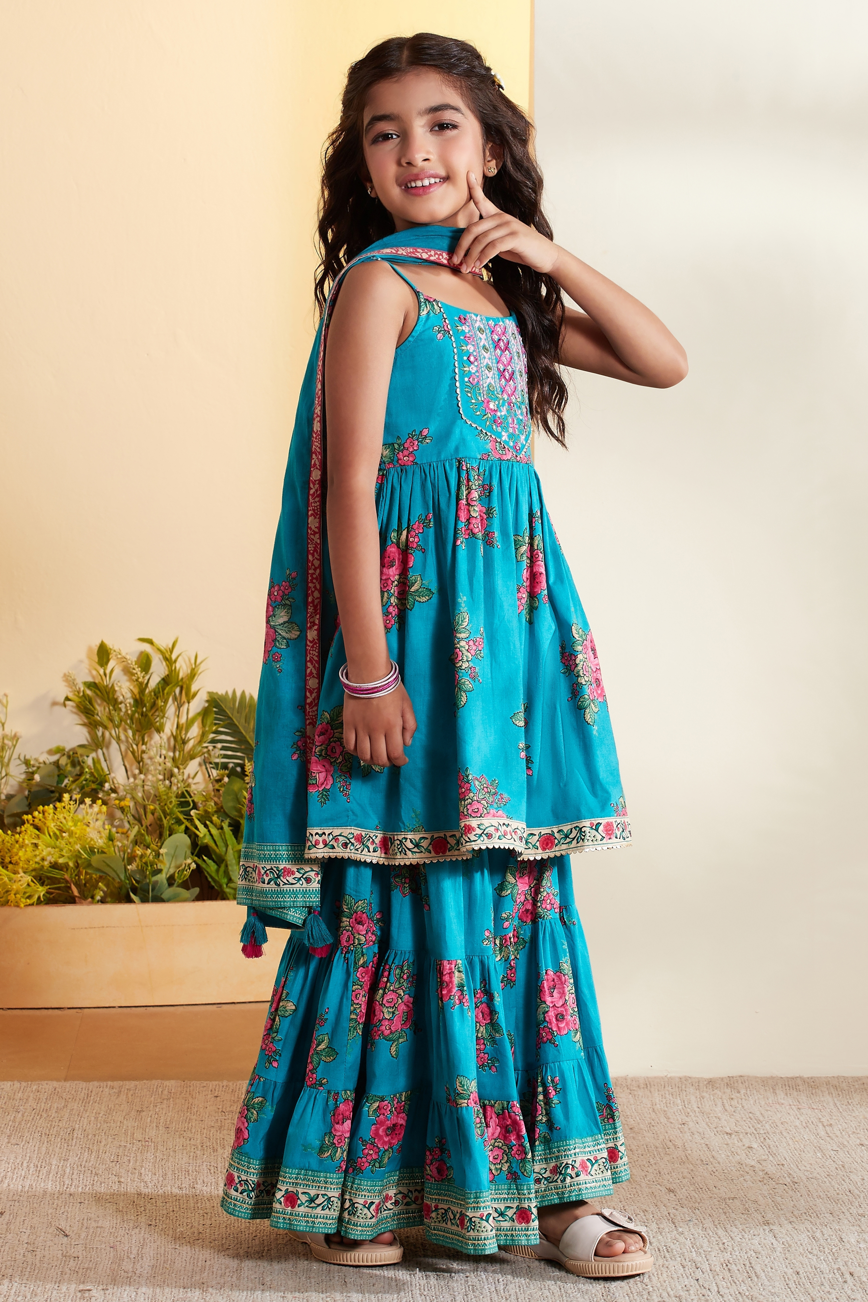 Blue Cotton Floral Printed Peplum Garara Kurta Set image number 4