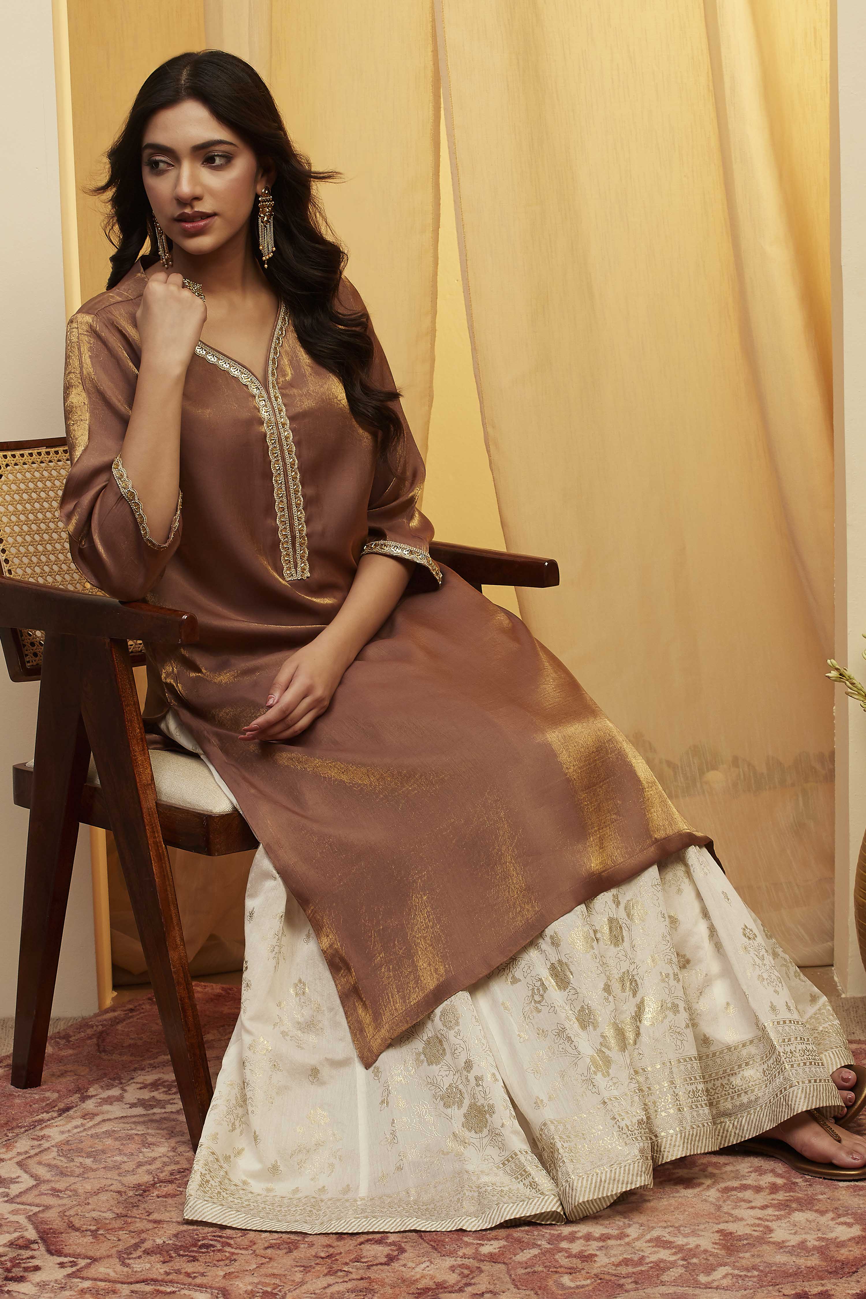 Mauve Viscose Rayon Sheen Straight Kurta image number 0