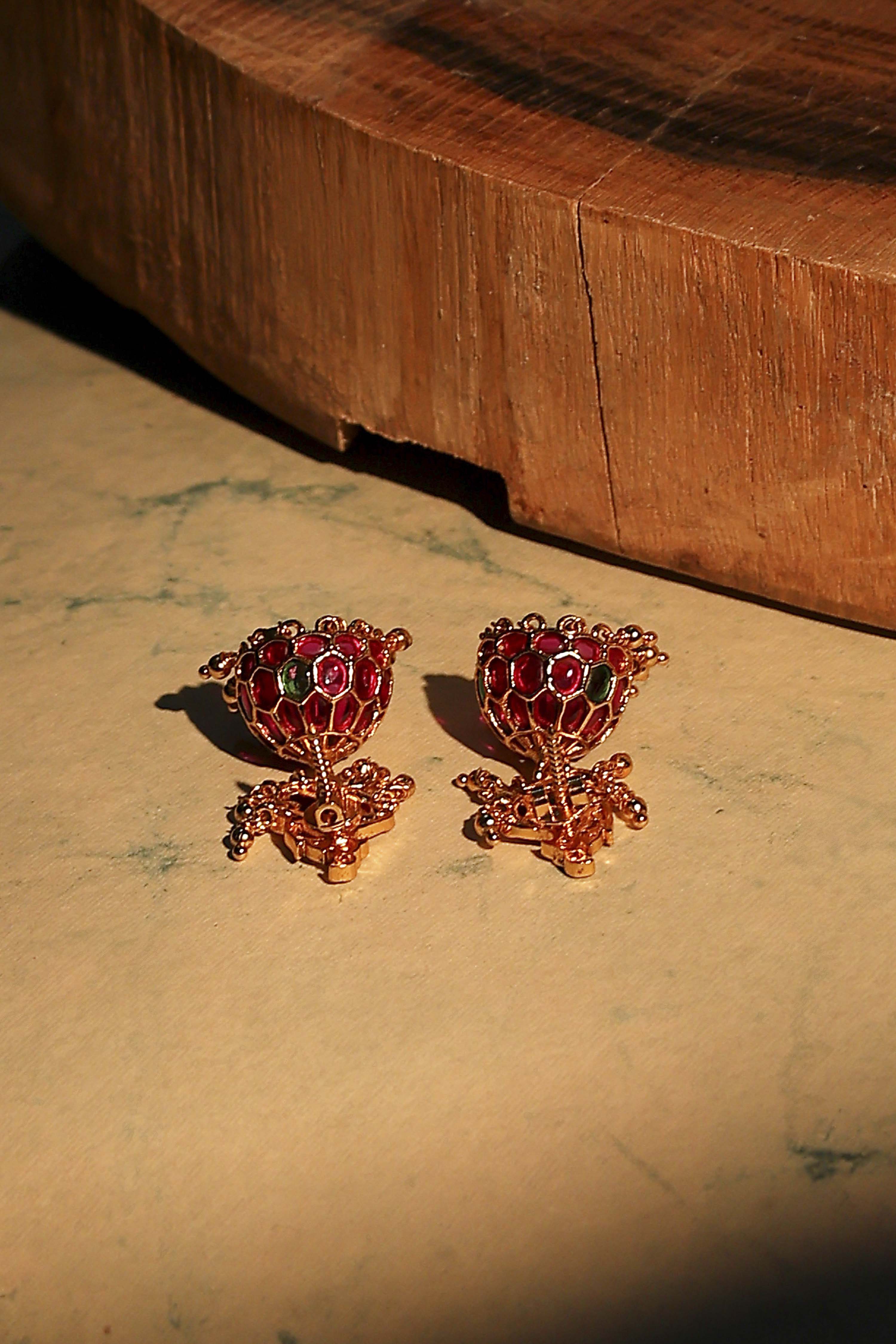 Multicolour Textured Earrings image number 2
