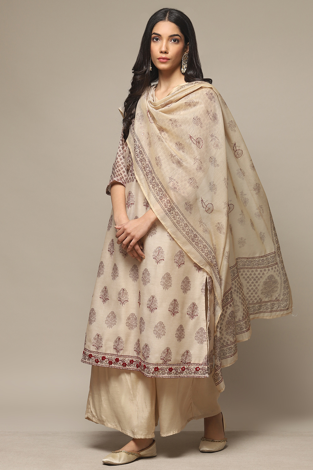 Off White Chanderi Hand Block Print Unstitched Suit Set image number 5