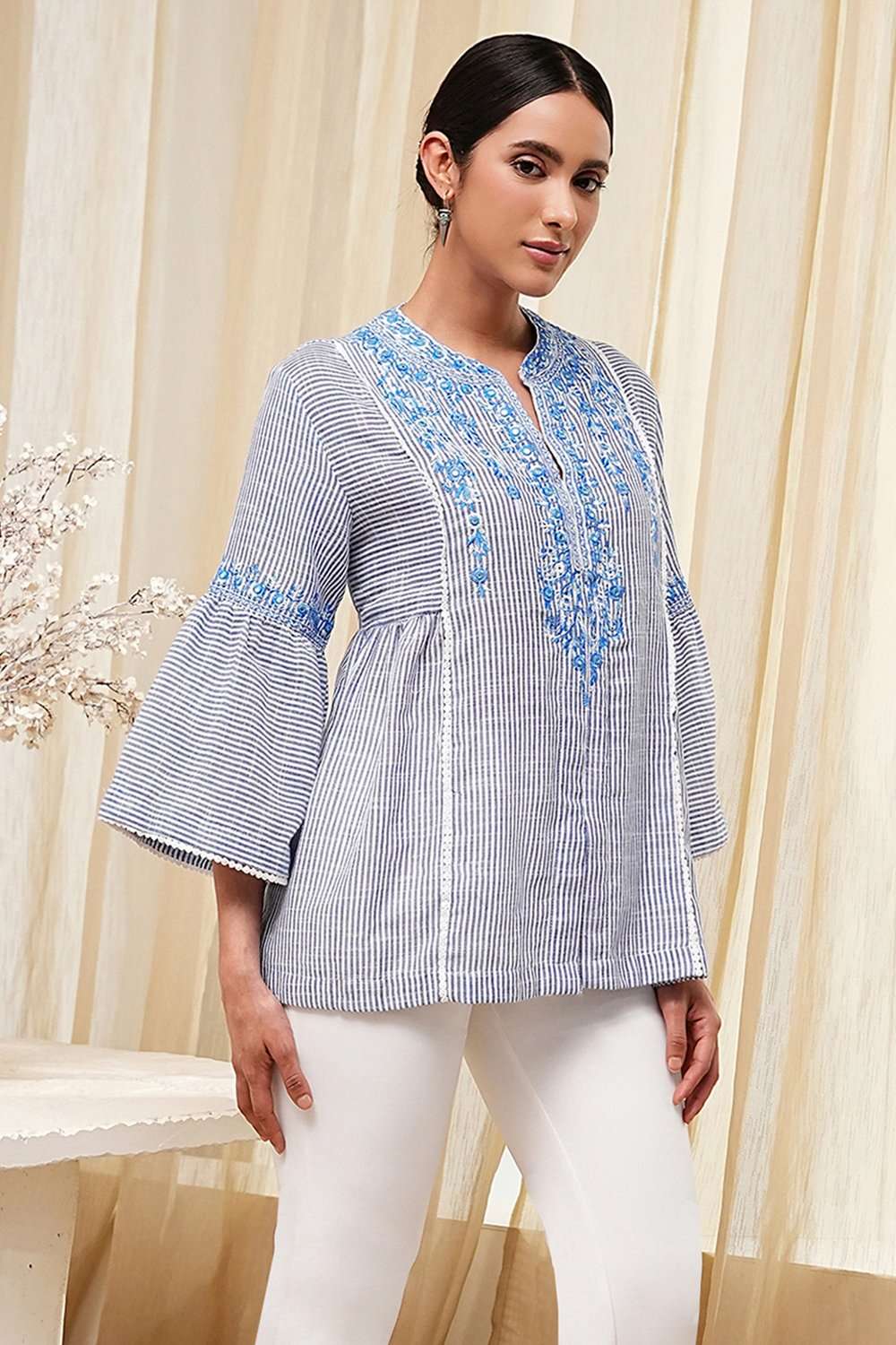 Blue Straight Short Kurta image number 4