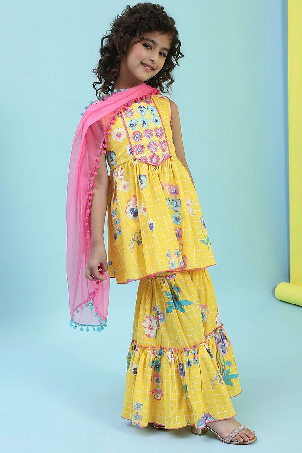 Yellow Cotton Peplum Suit Set image number 5
