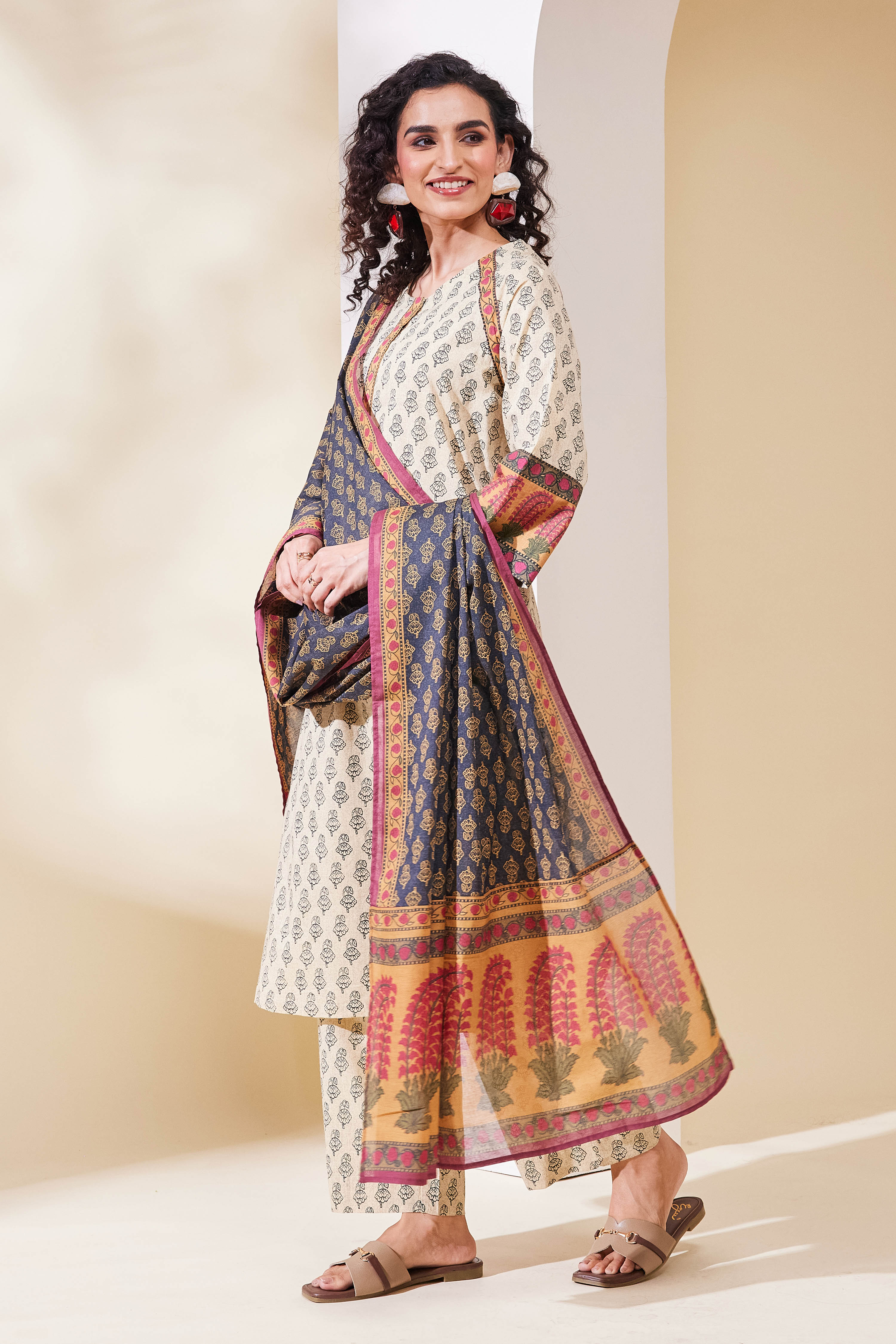 Beige Cotton Straight Suit Set image number 3