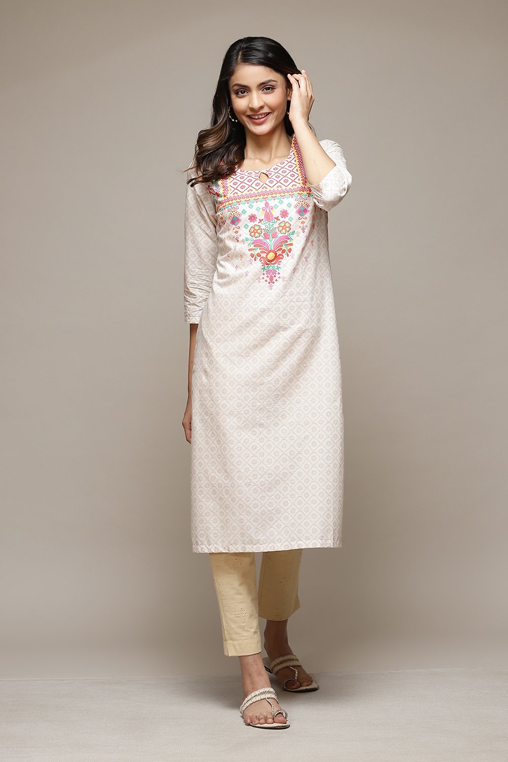 Cream Cotton Straight Printed Kurta image number 5