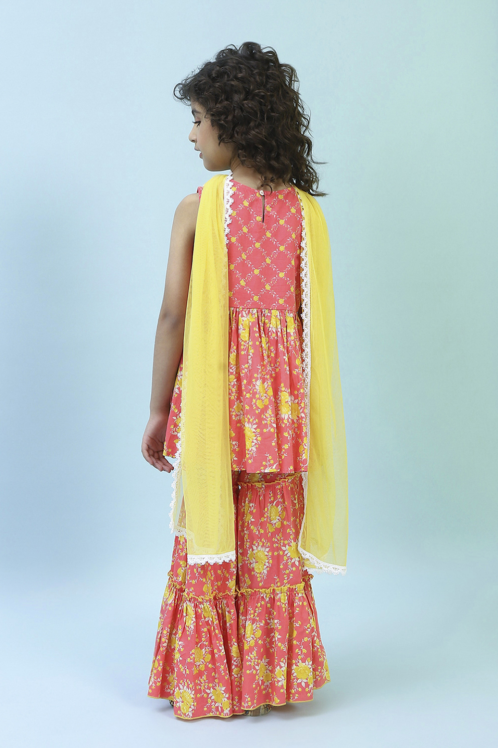 Pink Cotton Gathered Suit Set image number 4
