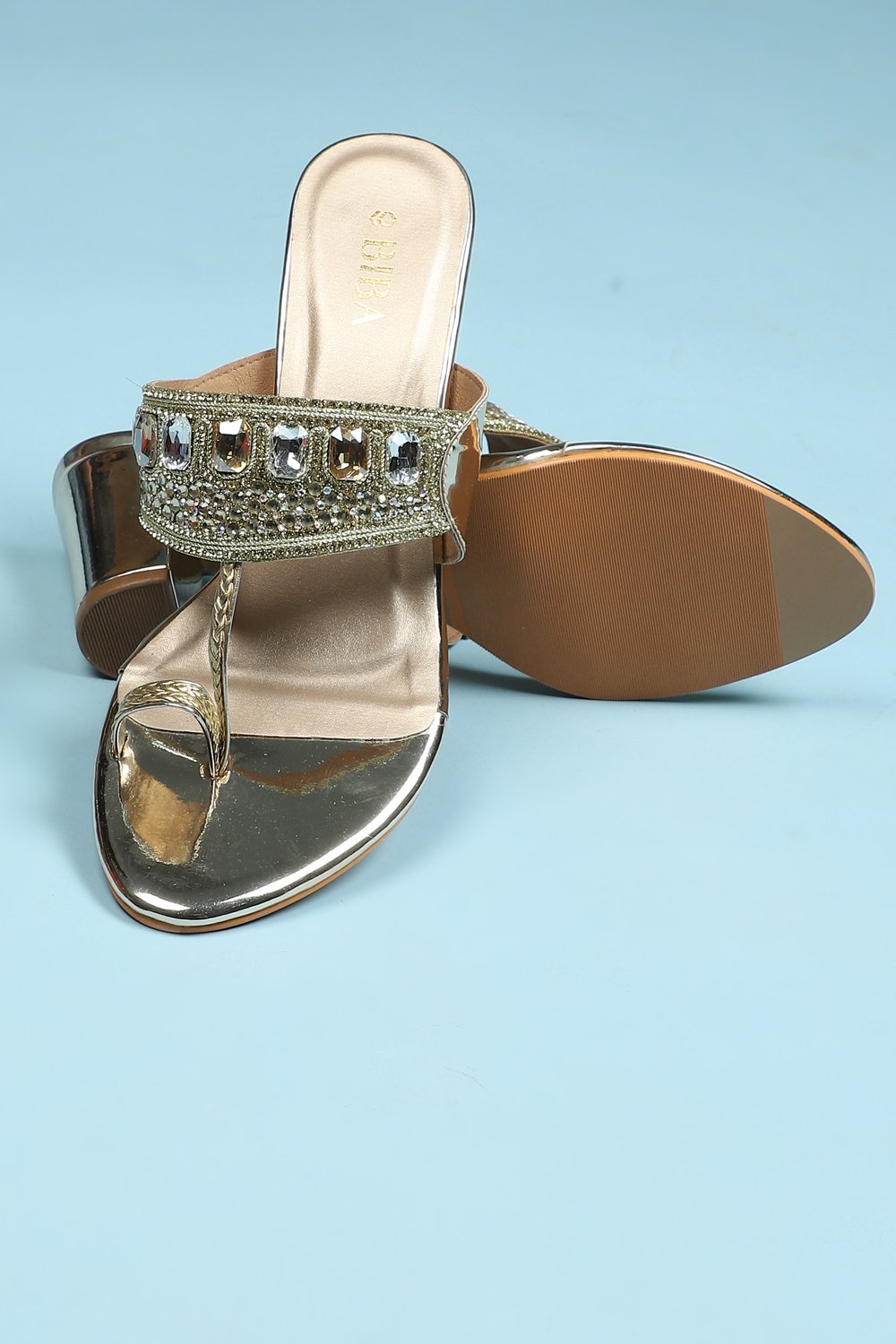 Gold Embellished Toe Ring Sandals image number 3