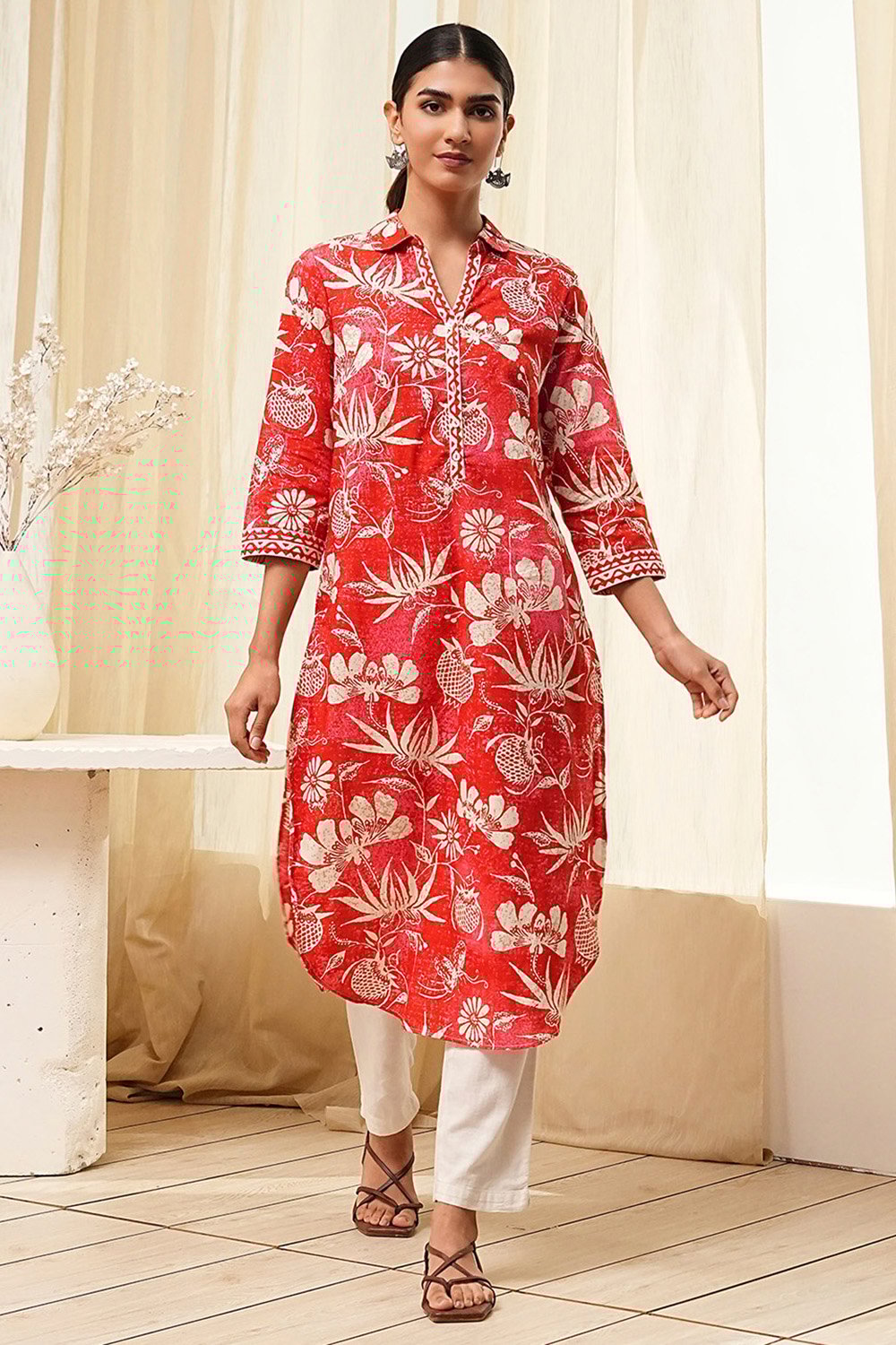 Red Pure Cotton Floral Straight Kurta image number 5