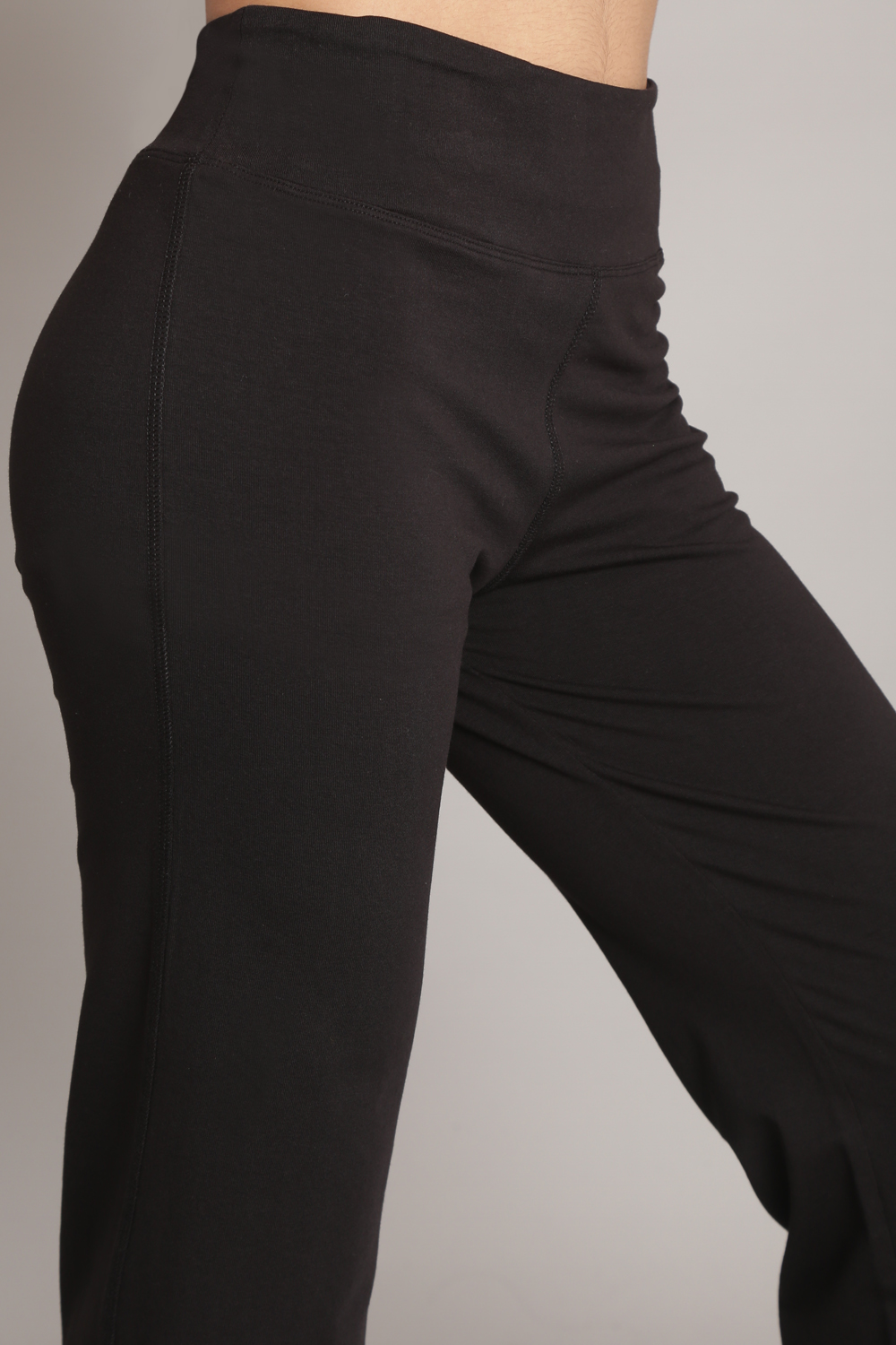 Buy Black Knitted Cotton Blend Yoga Pants (Yoga Pants) for INR850