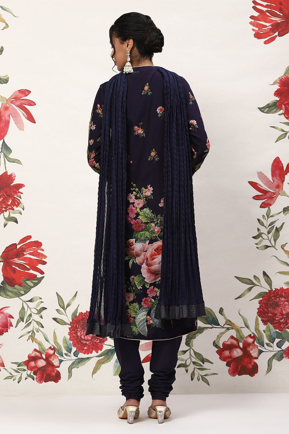 Cream Cotton Blend Straight Kurta Suit Set image number 4