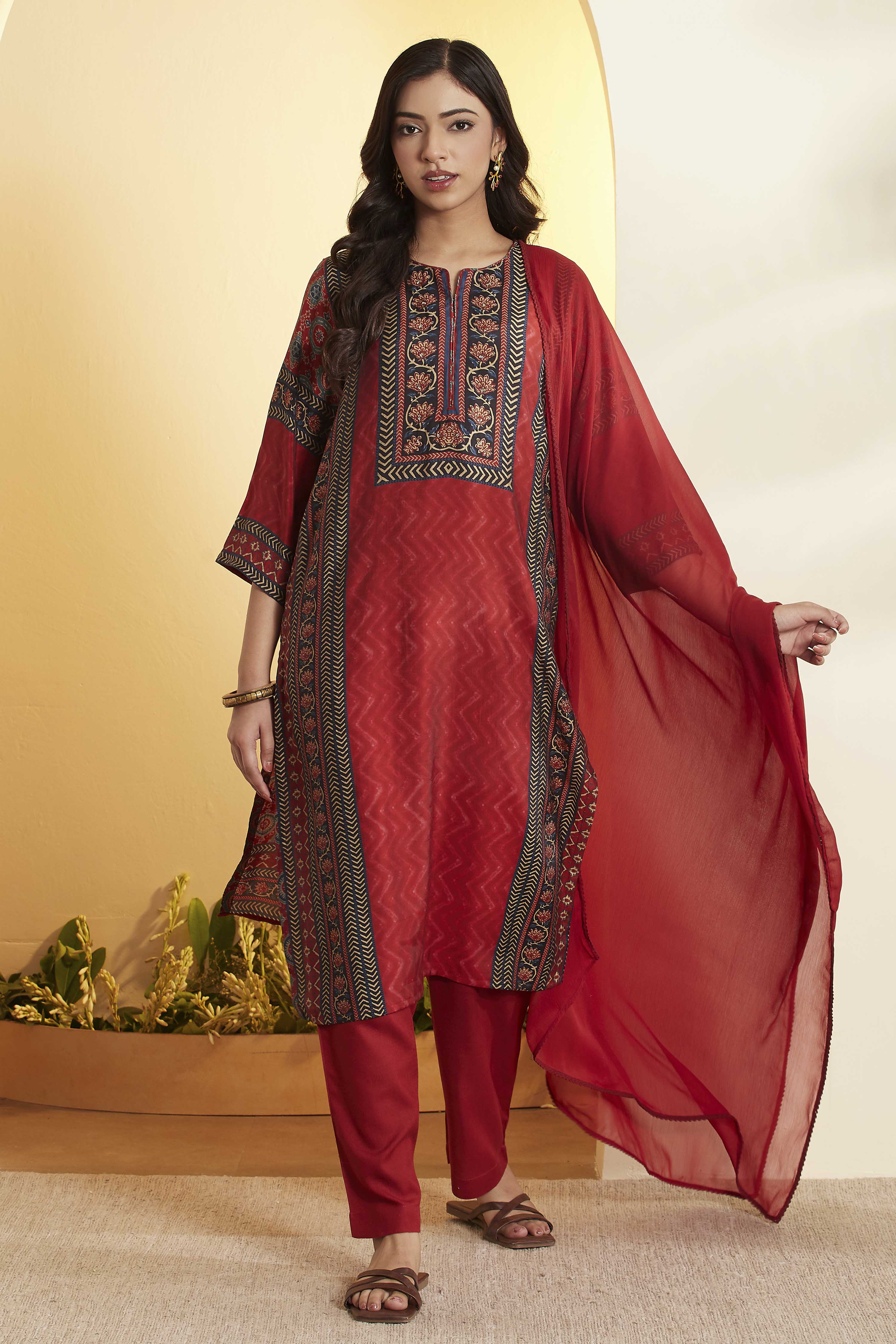 Rust Viscose Blend Straight Suit Set image number 6