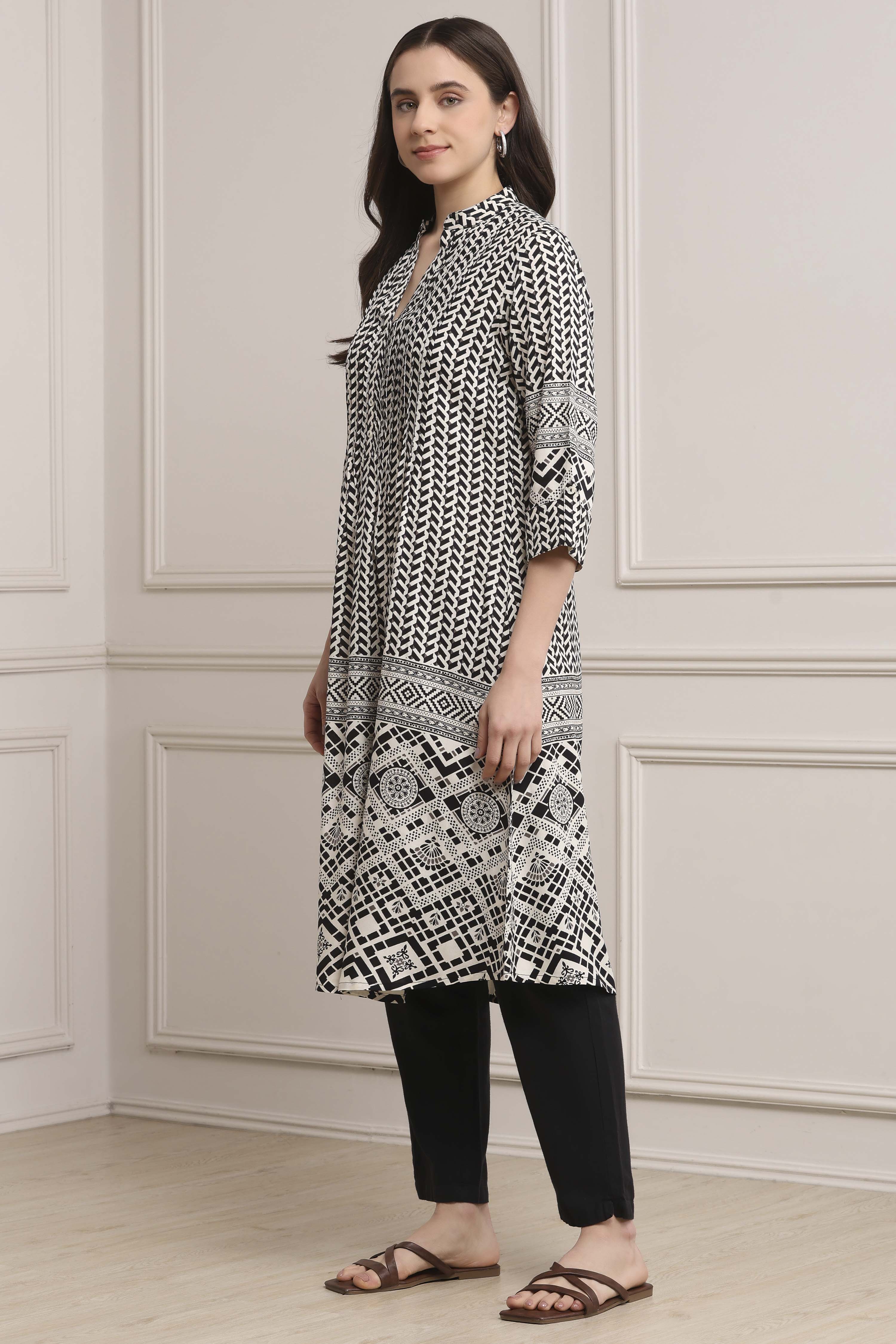 Black Cotton Printed Pleated A-line Kurta image number 3