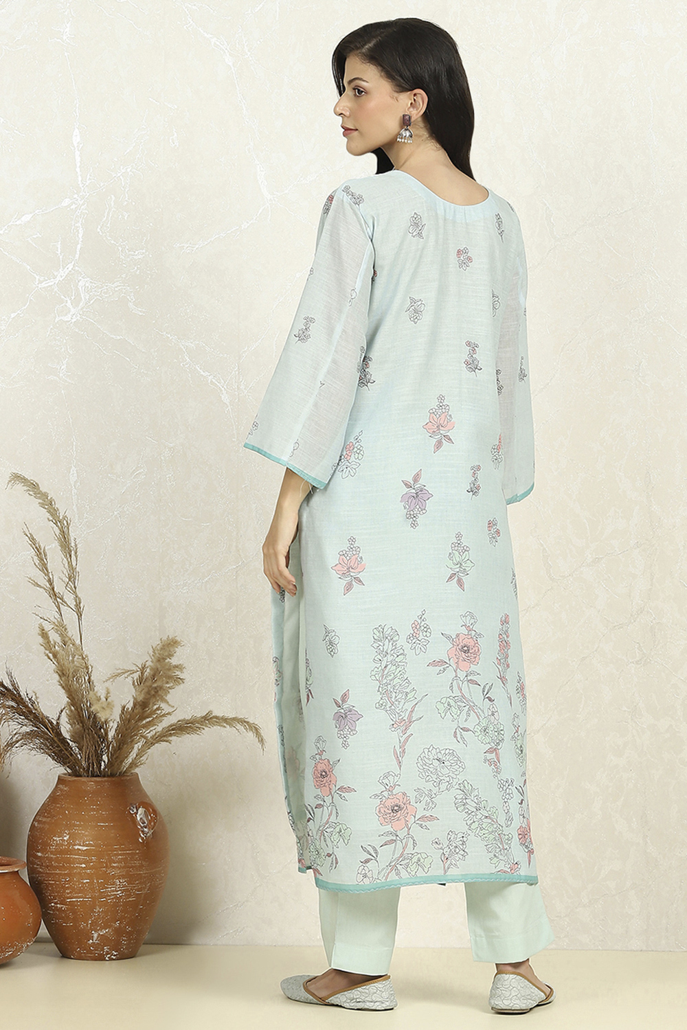 Sea Green Linen Unstitched Suit Set image number 5