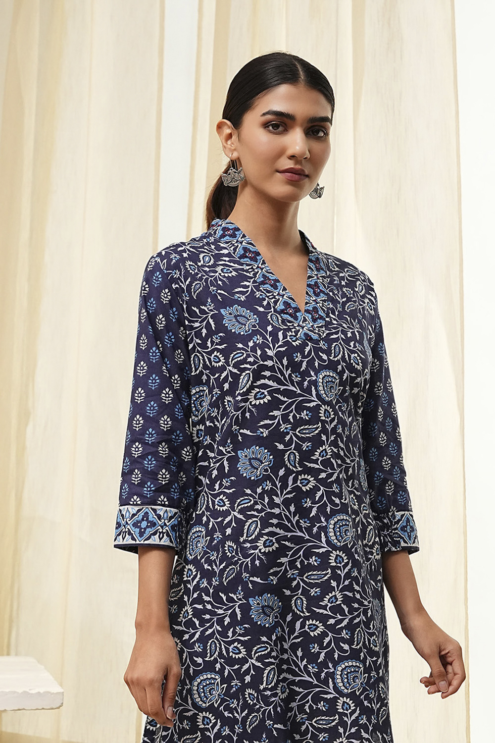 Indigo Straight Short Kurta image number 1