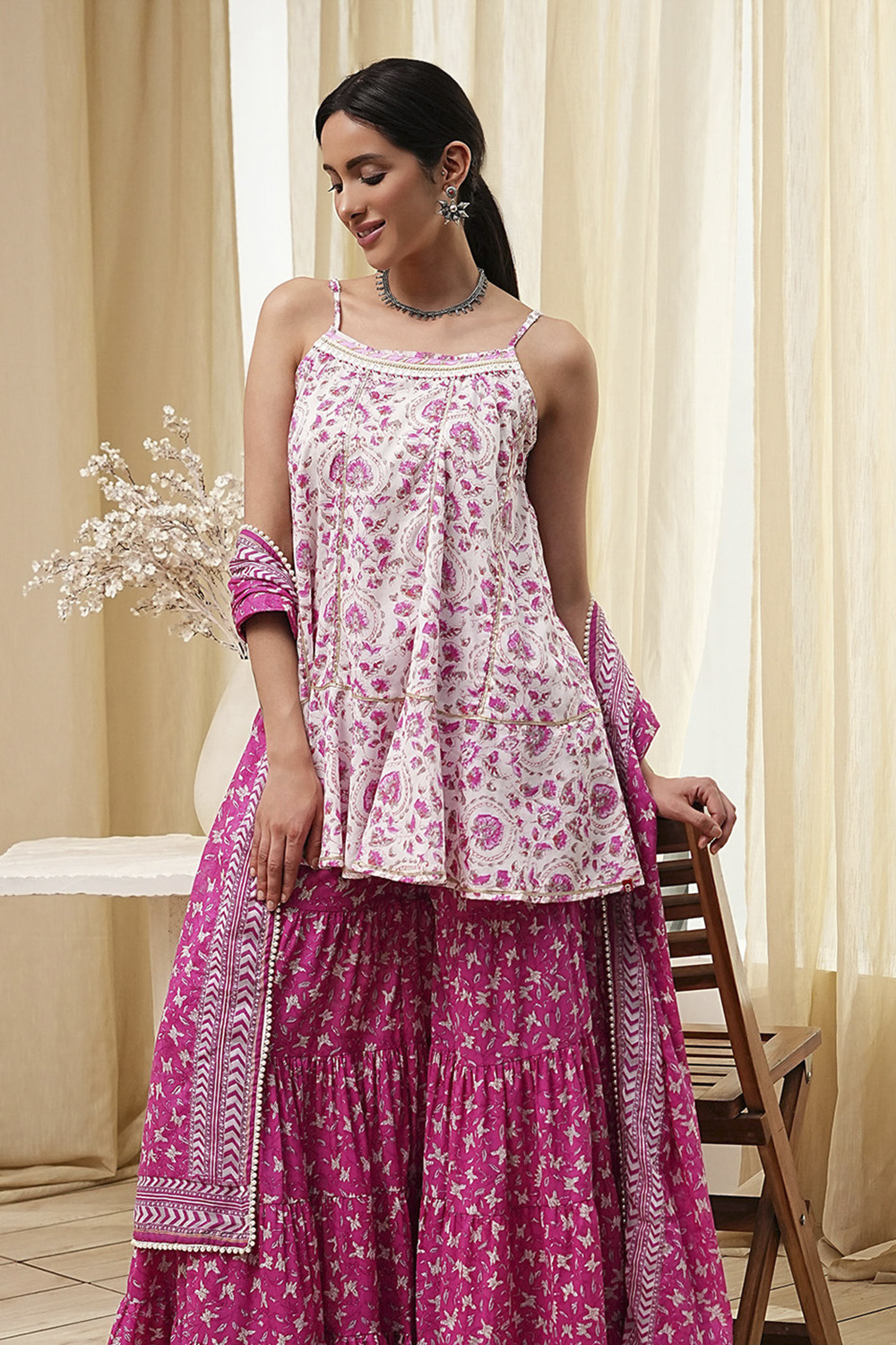 White and Blue Cotton Floral Flared Suit Set image number 6
