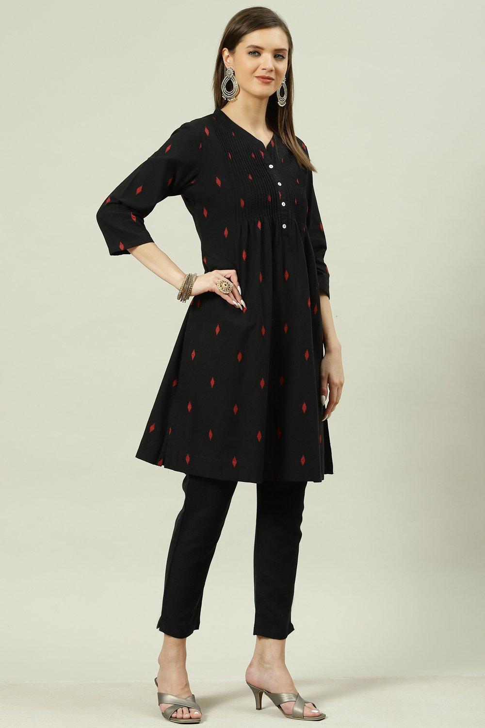 Black Printed Cotton Straight Kurta Slim Pants Suit Set image number 5