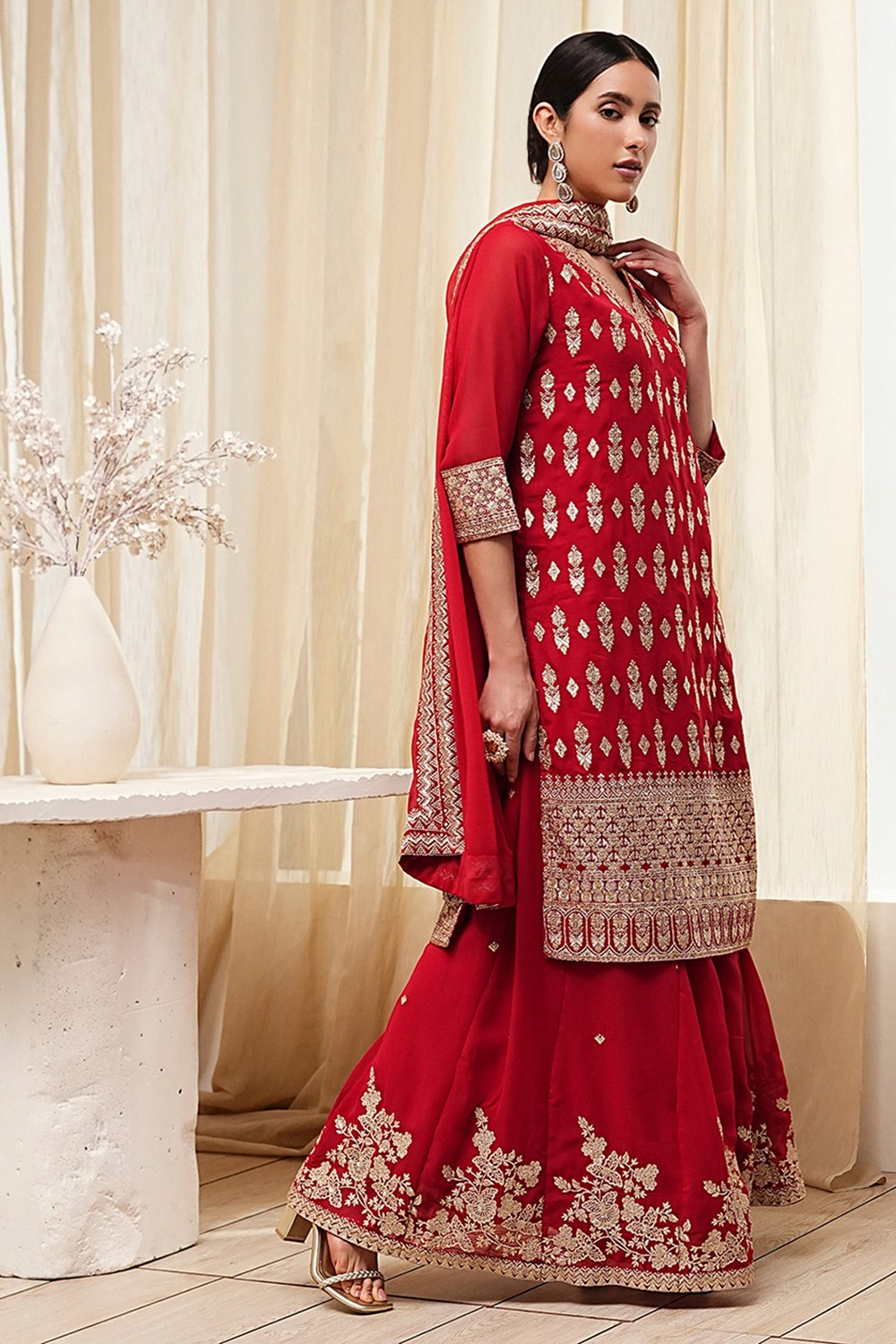 Red Embroidered Straight Suit Set image number 5