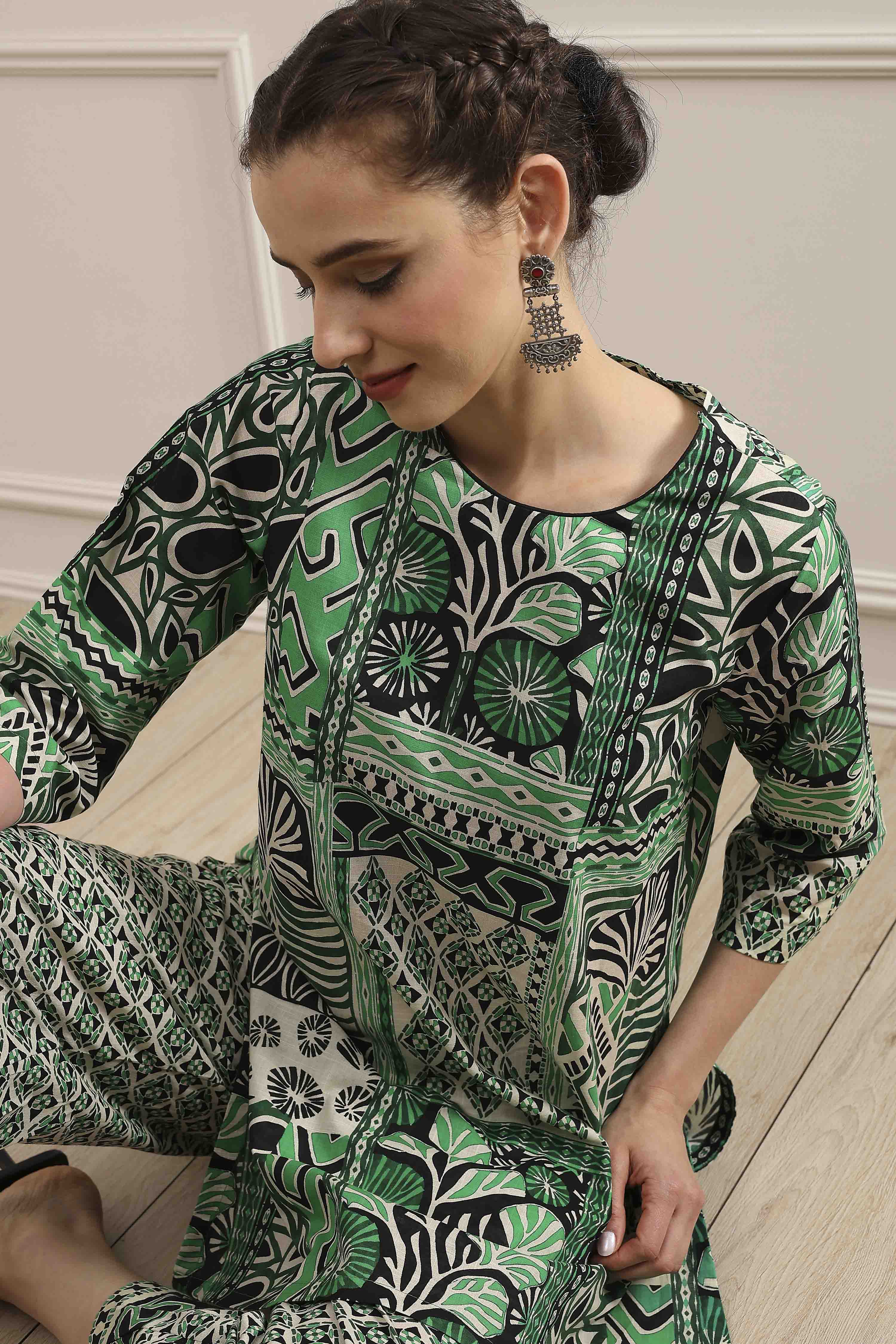 Green Cotton Printed Straight Kurta Palazzo Set image number 0