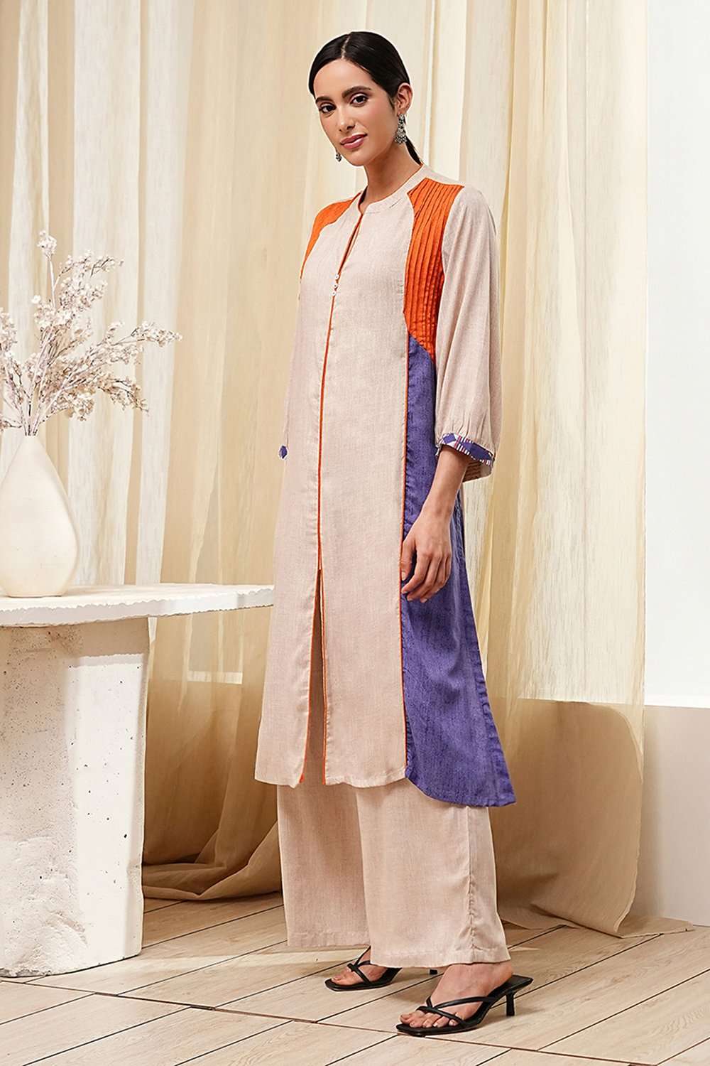 Beige Straight Printed Kurta Set image number 3