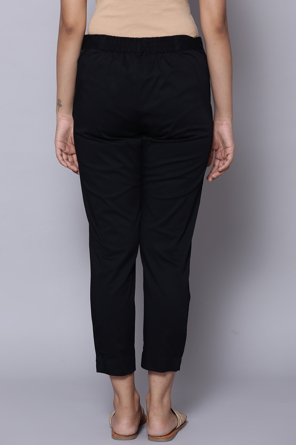 Black cotton lycra Pants image number 4