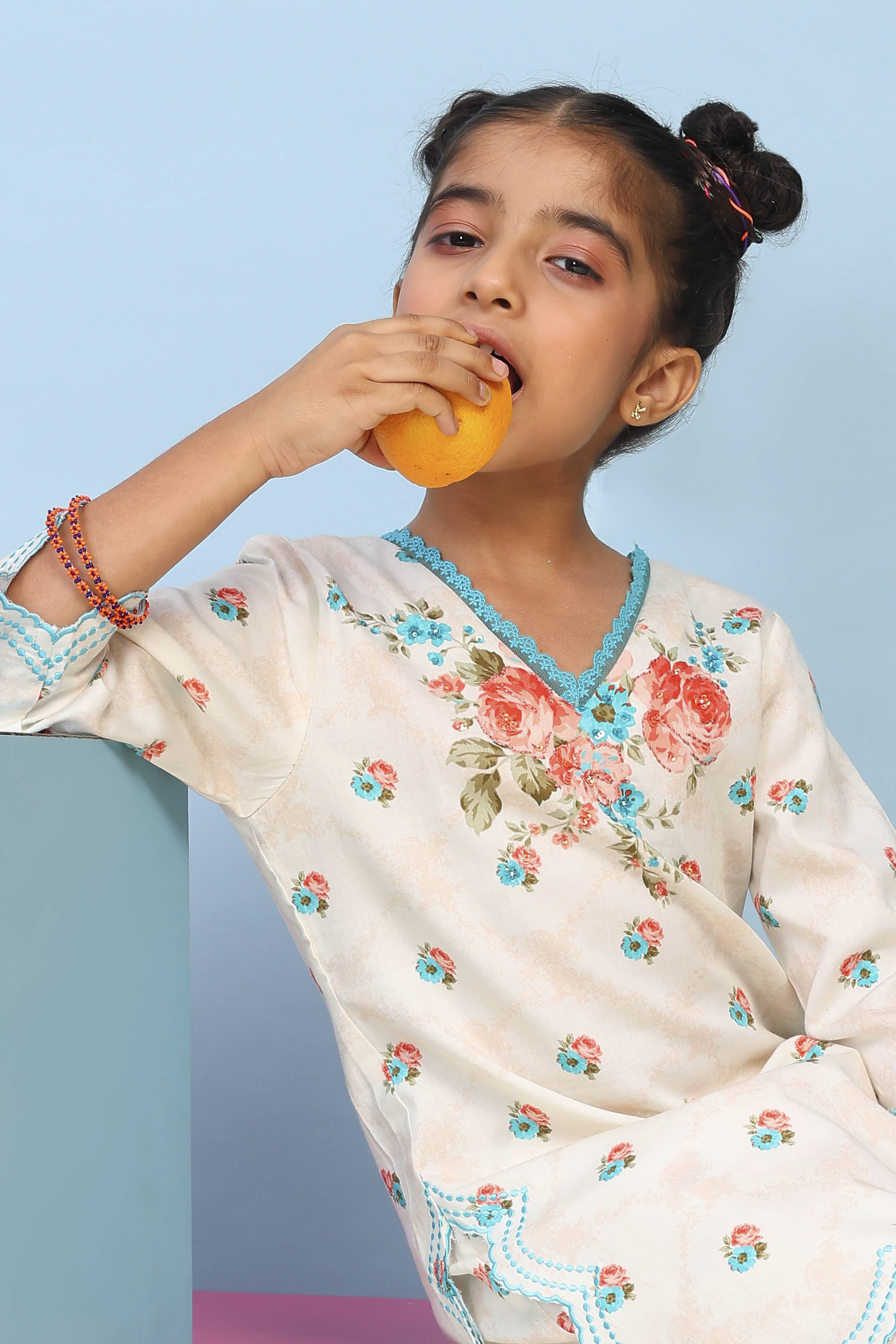 White Cotton Satin Printed Straight Suit Set image number 7