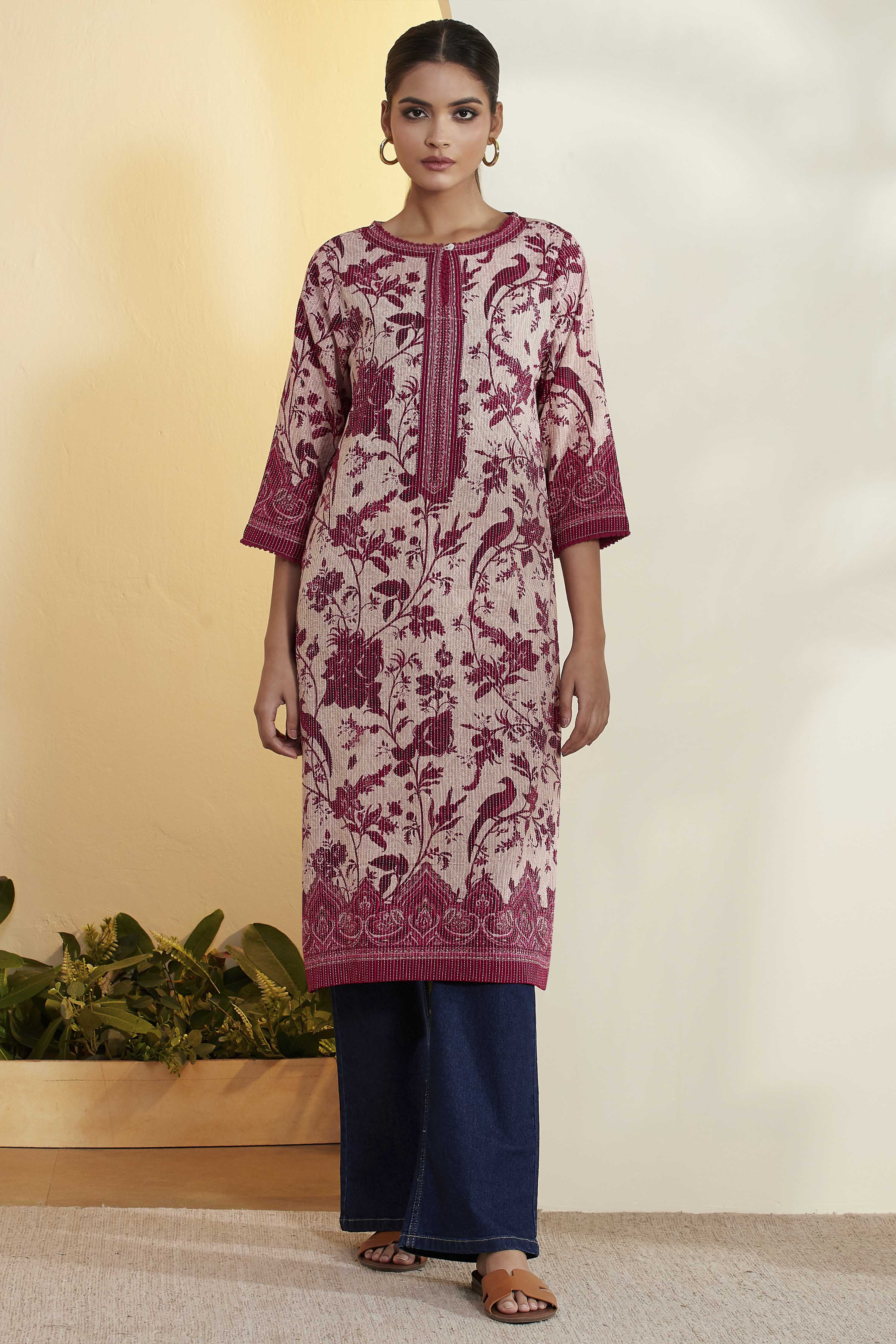 Berry Cotton Floral Printed Straight Kurta image number 6