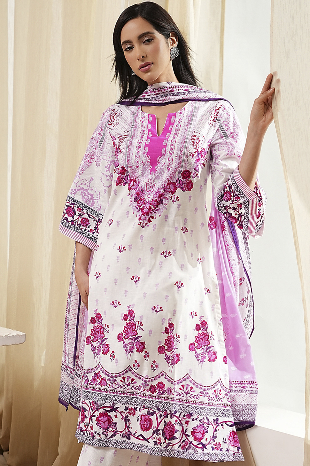 White and Pink Cotton Printed Straight Suit Set image number 7
