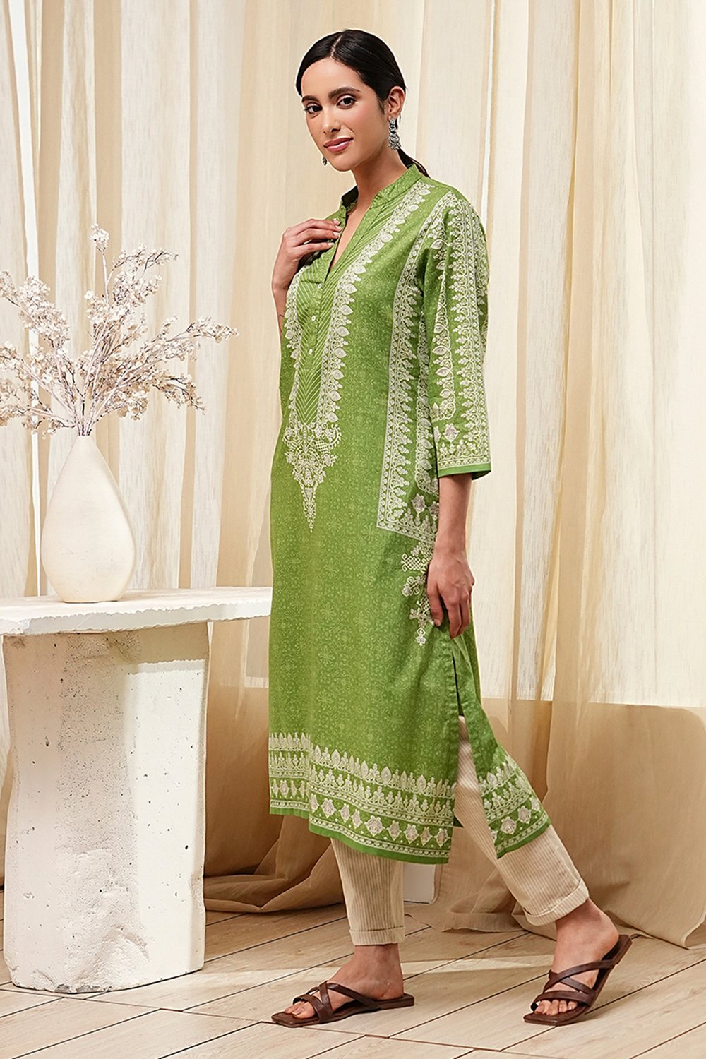 Green Cotton Printed Straight Kurta image number 2