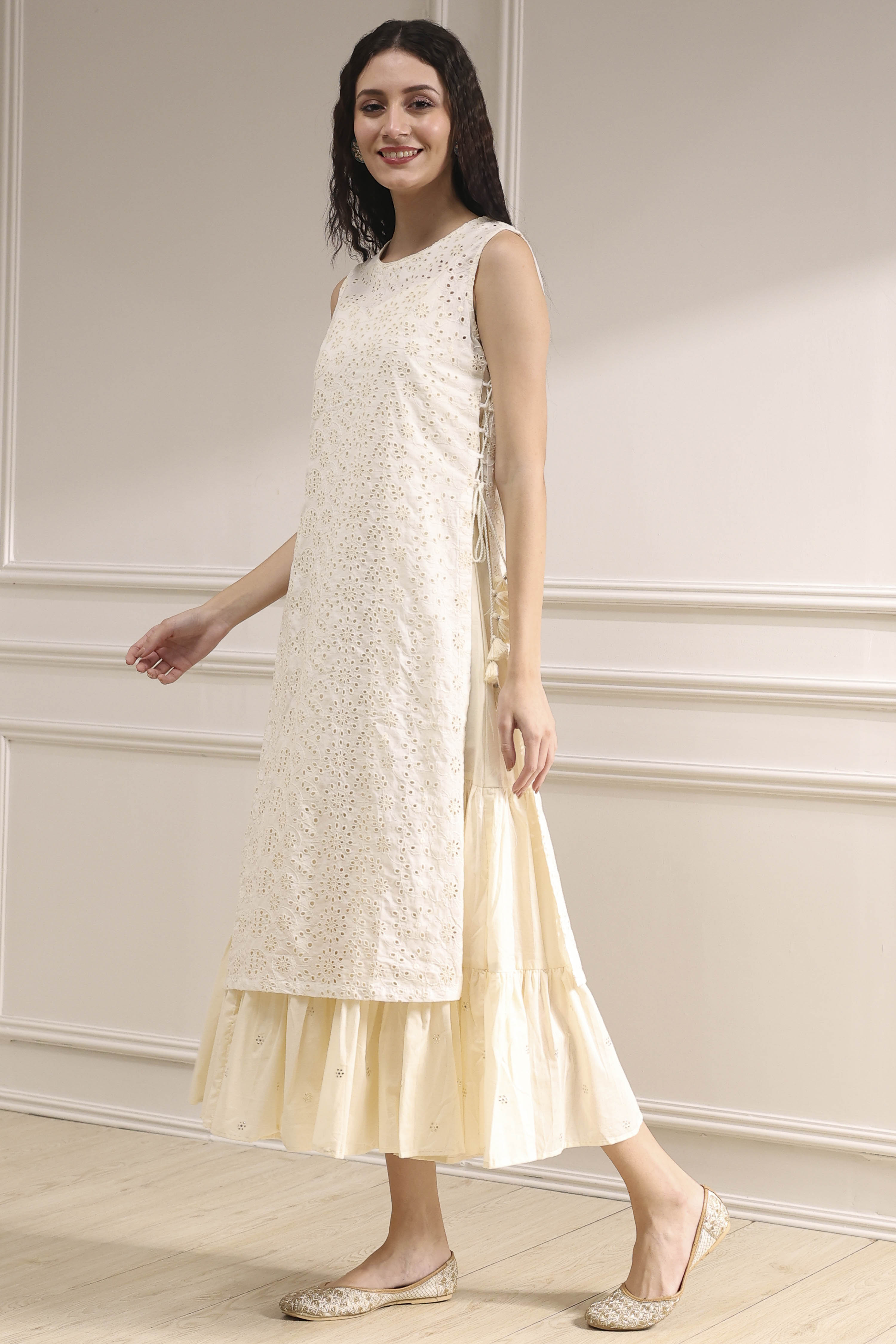 Off White Cotton Layered Suit Set image number 2