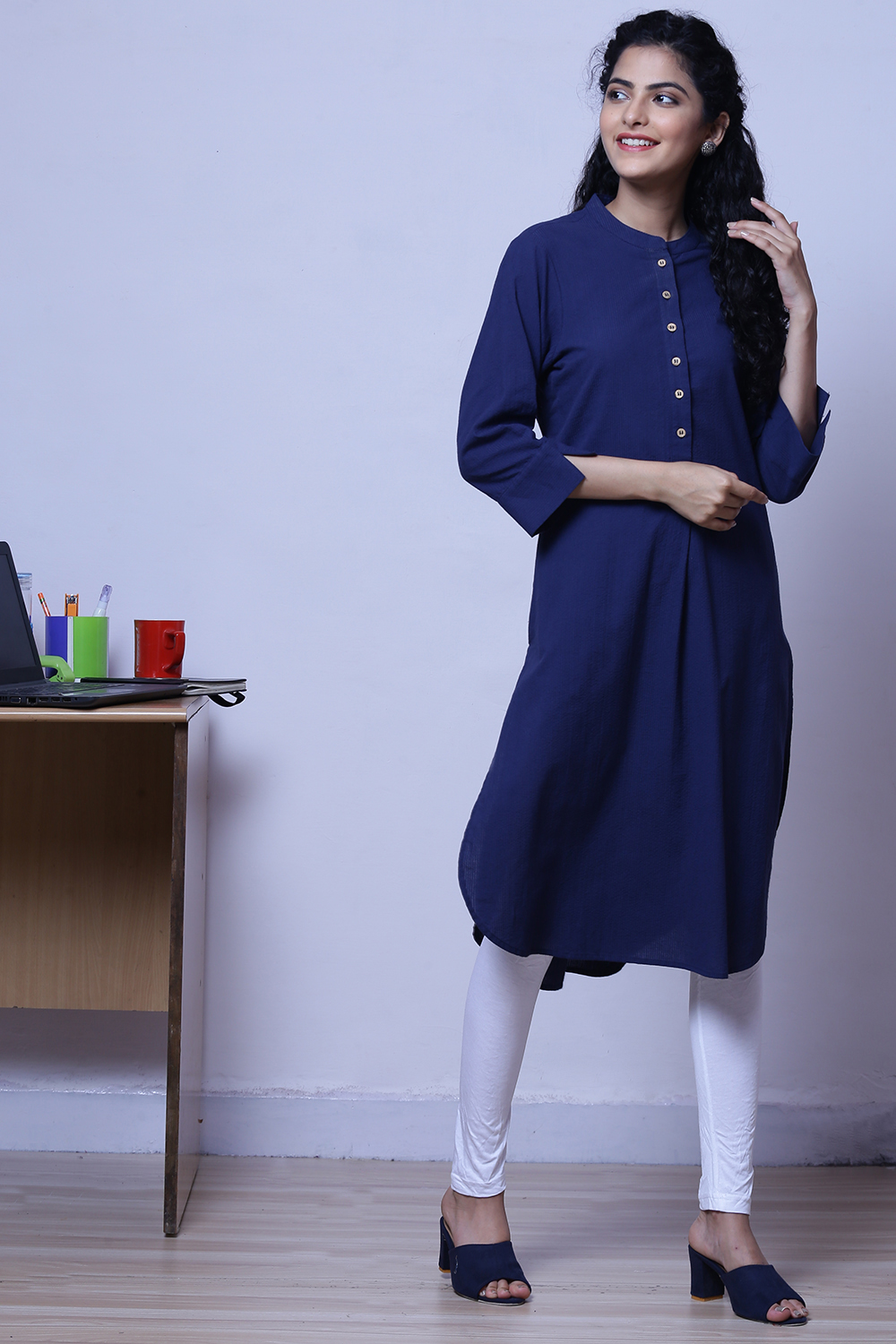 Navy Cotton Yarndyed Kurta image number 5