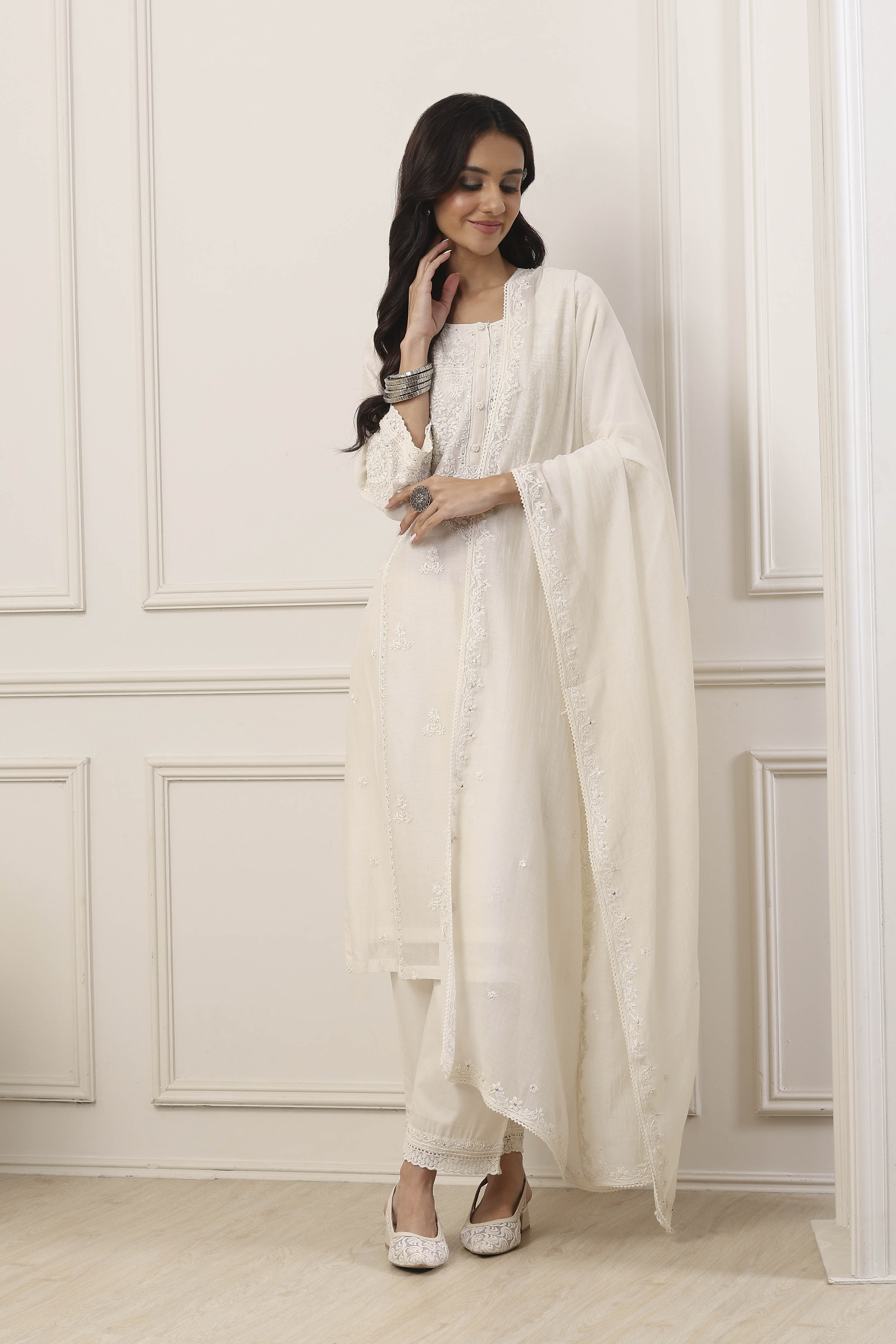 Black Silk Chanderi Straight Suit Set image number 6