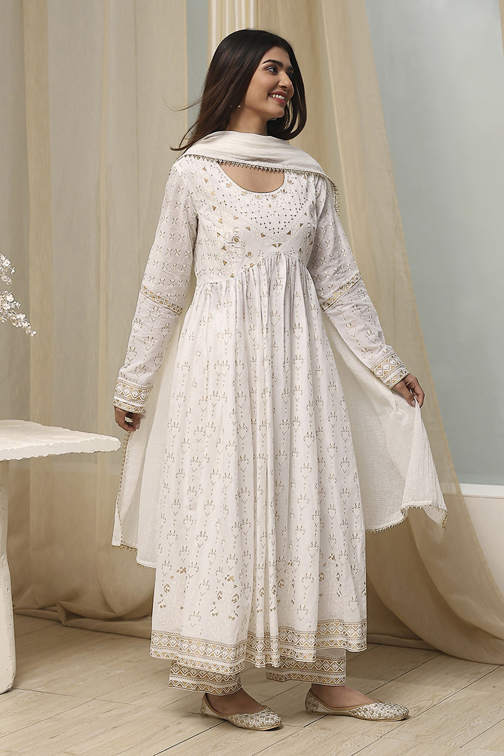 Onion Pink Cotton Printed Anarkali Suit Set image number 5
