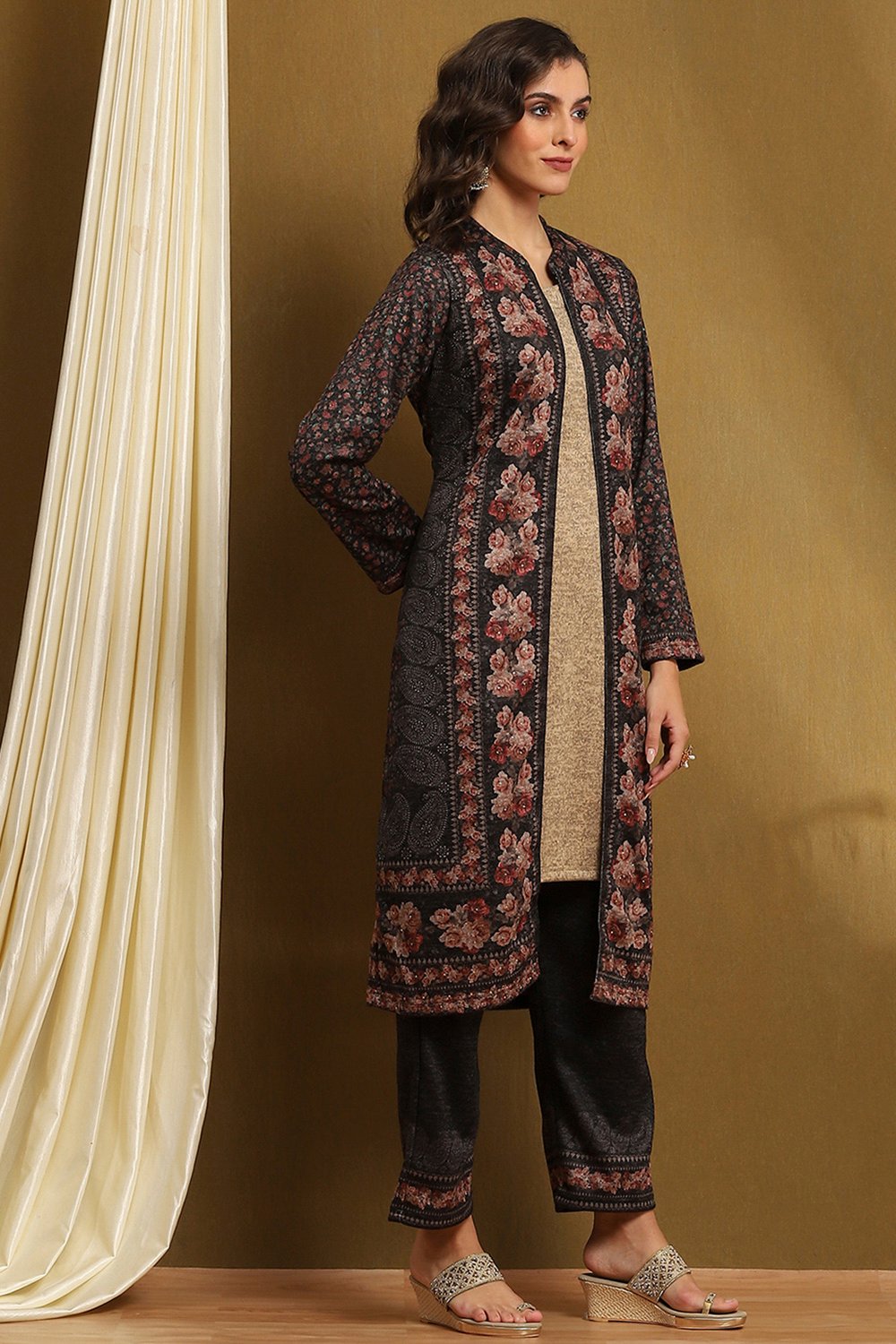 Black Polyester Straight Kurta Pants Set image number 5